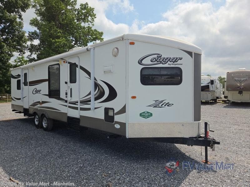 2014 Keystone Cougar X-Lite 30FKV - Used Travel Trailer For Sale by RV Value Mart - Manheim in Manheim, Pennsylvania
