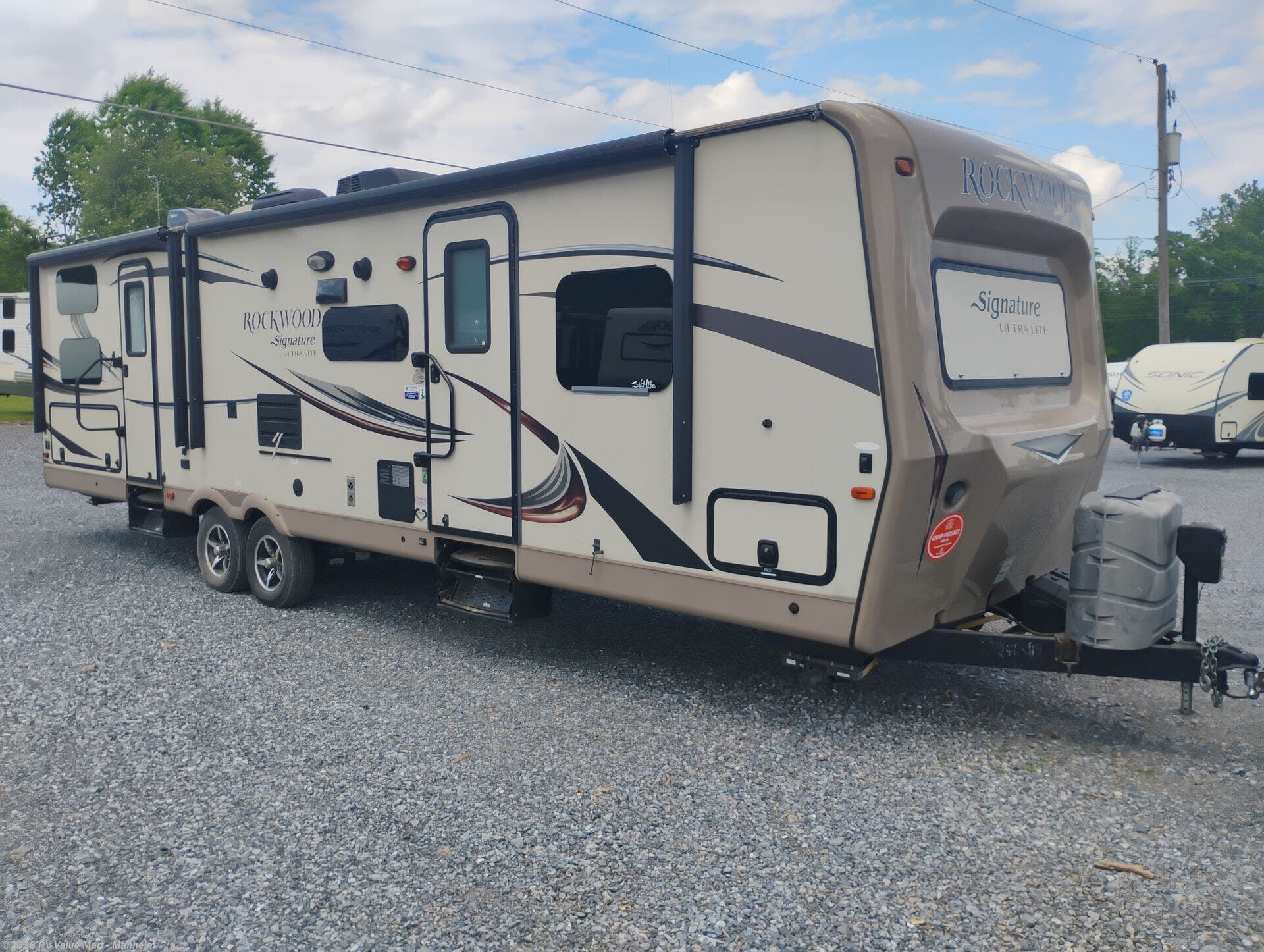 2016 Rockwood Signature Ultra Lite 8311WS by Forest River from RV Value Mart - Manheim in Manheim, Pennsylvania