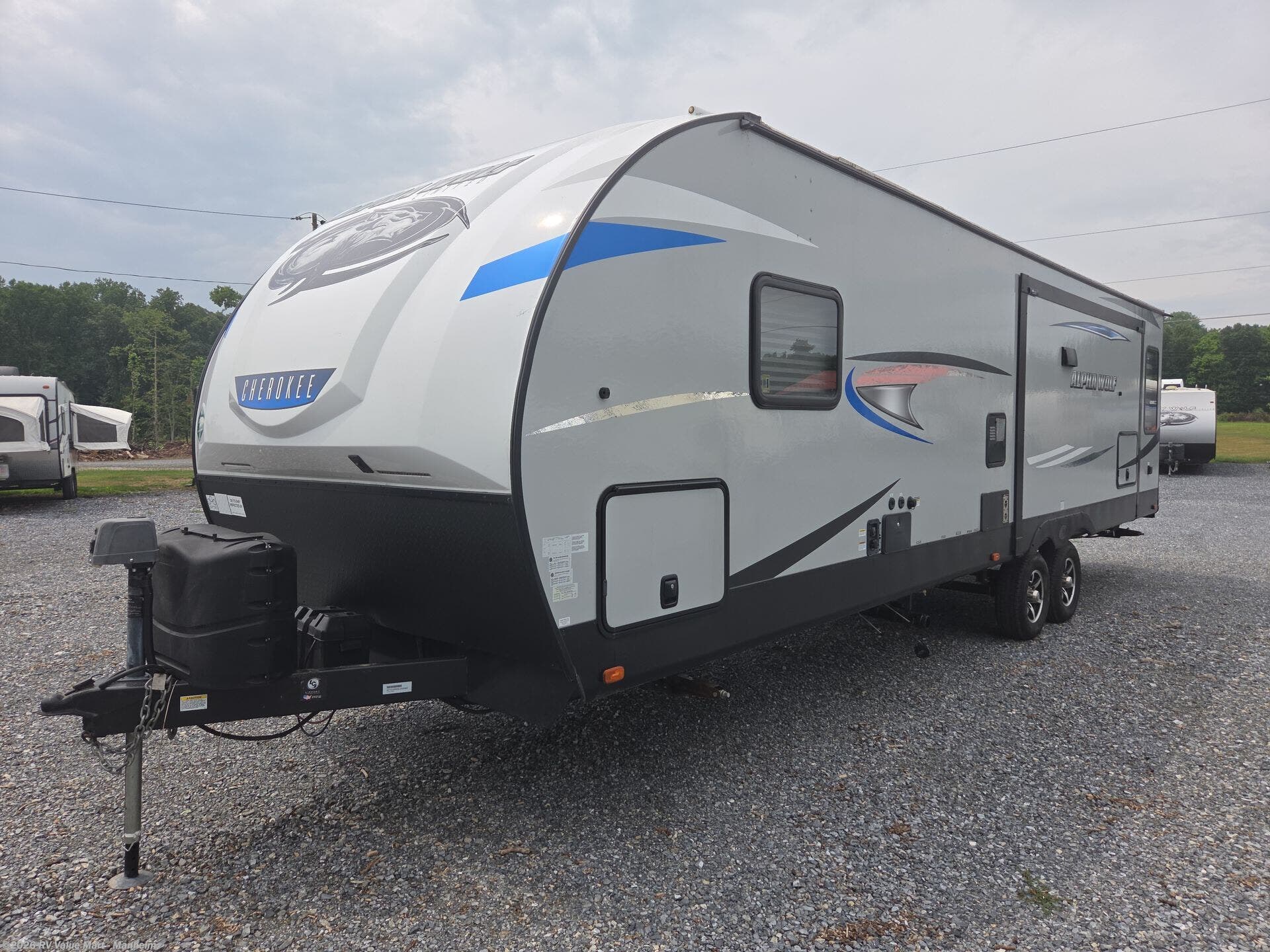 Used 2020 Forest River Cherokee Alpha Wolf 26RL available in Manheim, Pennsylvania