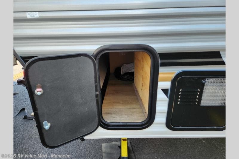 2026 Palomino Puma Camping Edition 123RDCE - New Travel Trailer For Sale by RV Value Mart - Manheim in Manheim, Pennsylvania