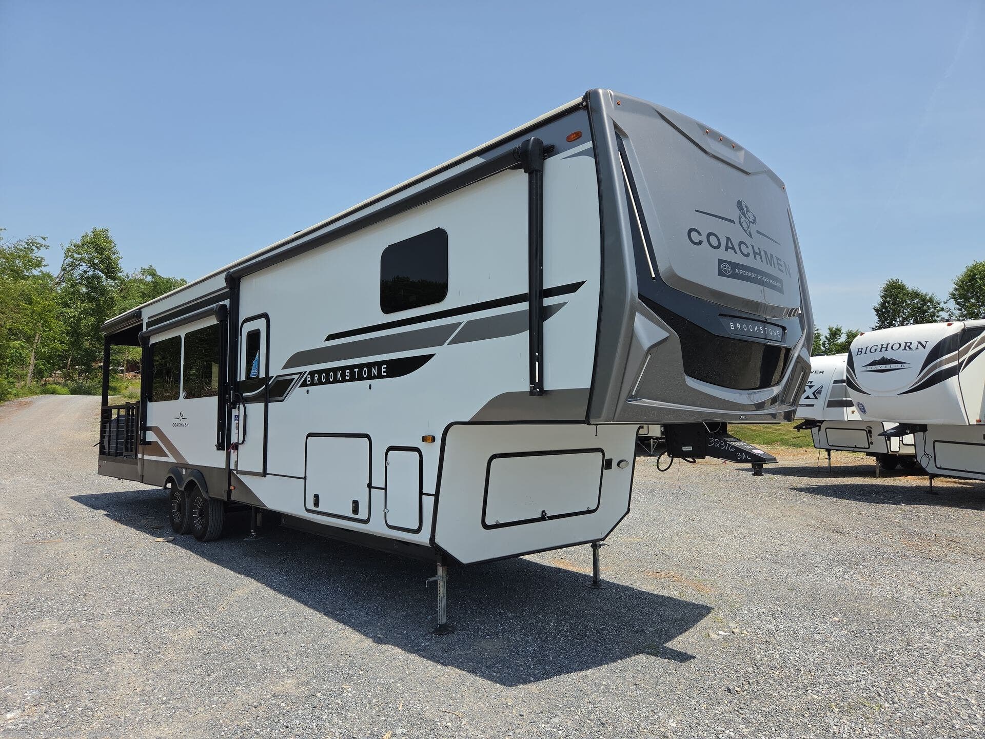 2025 Coachmen Brookstone 318RLL - New Fifth Wheel For Sale by RV Value Mart - Manheim in Manheim, Pennsylvania