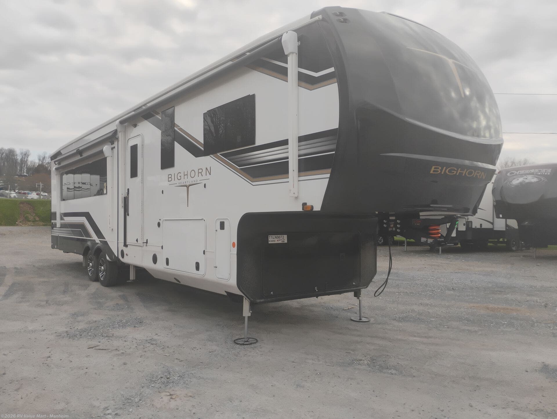 2026 Heartland Bighorn 38RE - Used Fifth Wheel For Sale by RV Value Mart - Manheim in Manheim, Pennsylvania