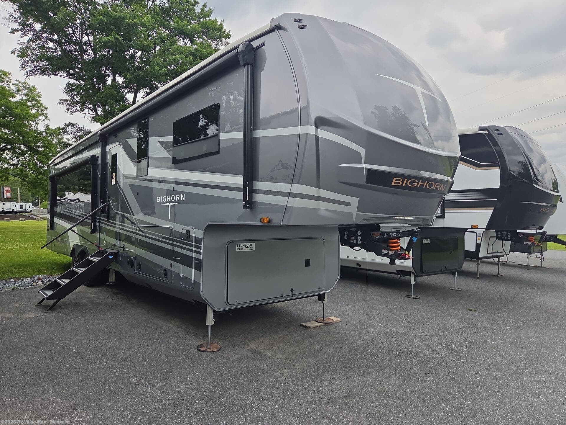 2026 Heartland Bighorn 38RE - New Fifth Wheel For Sale by RV Value Mart - Manheim in Manheim, Pennsylvania