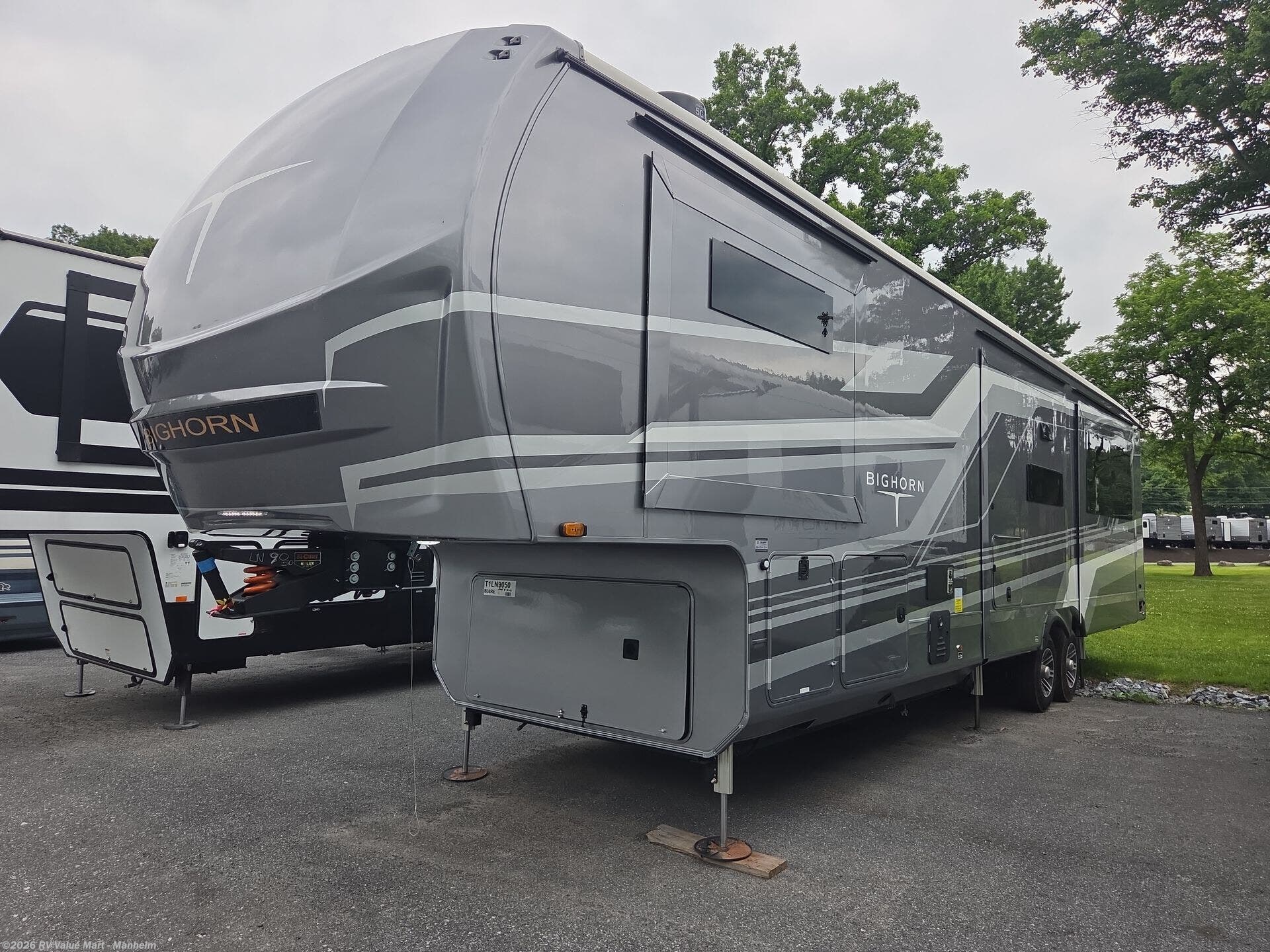 New 2026 Heartland Bighorn 38RE available in Manheim, Pennsylvania