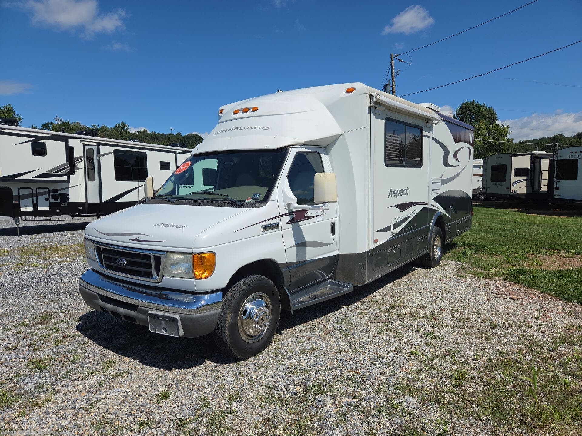 Used 2008 Winnebago Winnebago 26A available in Manheim, Pennsylvania