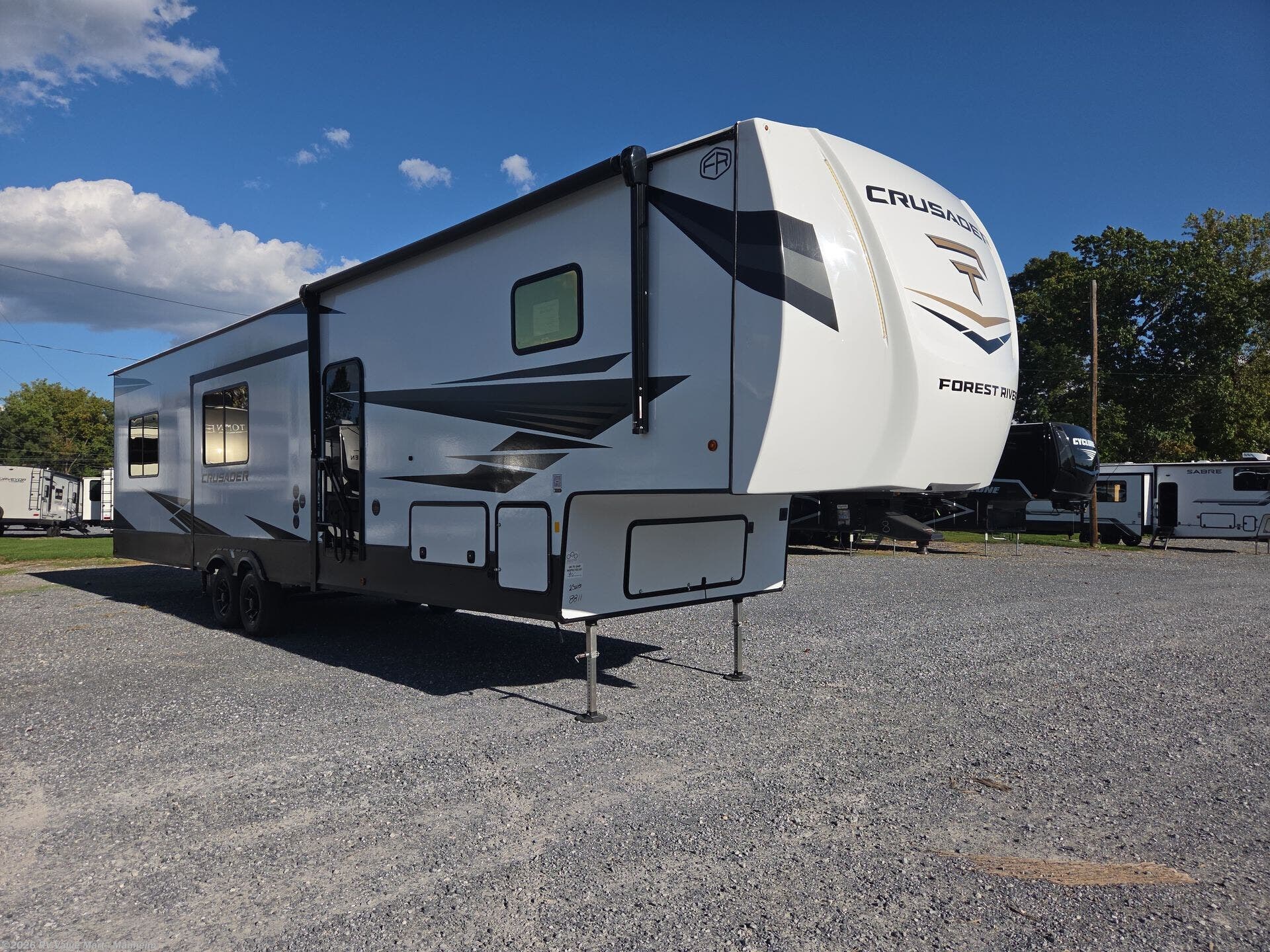 2027 Crusader 2SUITE by Prime Time from RV Value Mart - Manheim in Manheim, Pennsylvania