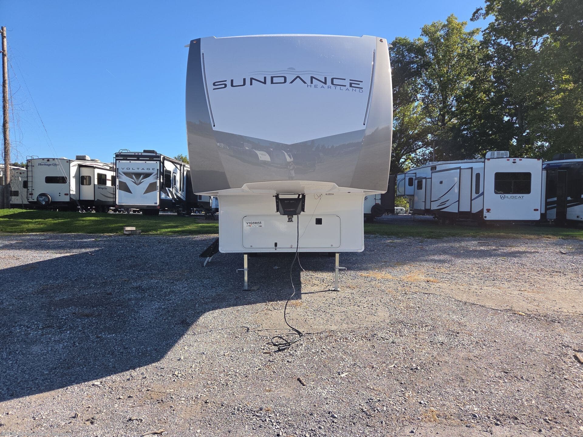 New 2027 Heartland Sundance 31RL available in Manheim, Pennsylvania