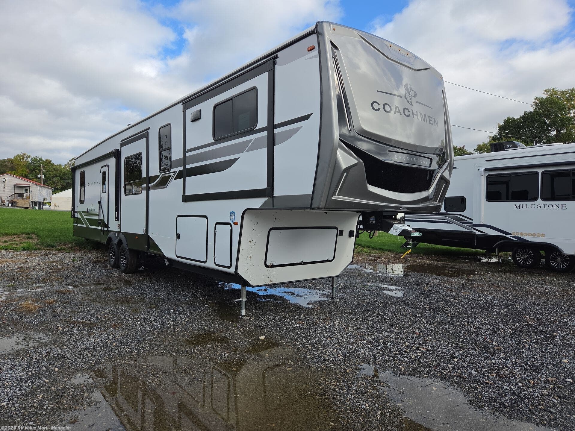 2027 Brookstone 38ELEVATE by Coachmen from RV Value Mart - Manheim in Manheim, Pennsylvania