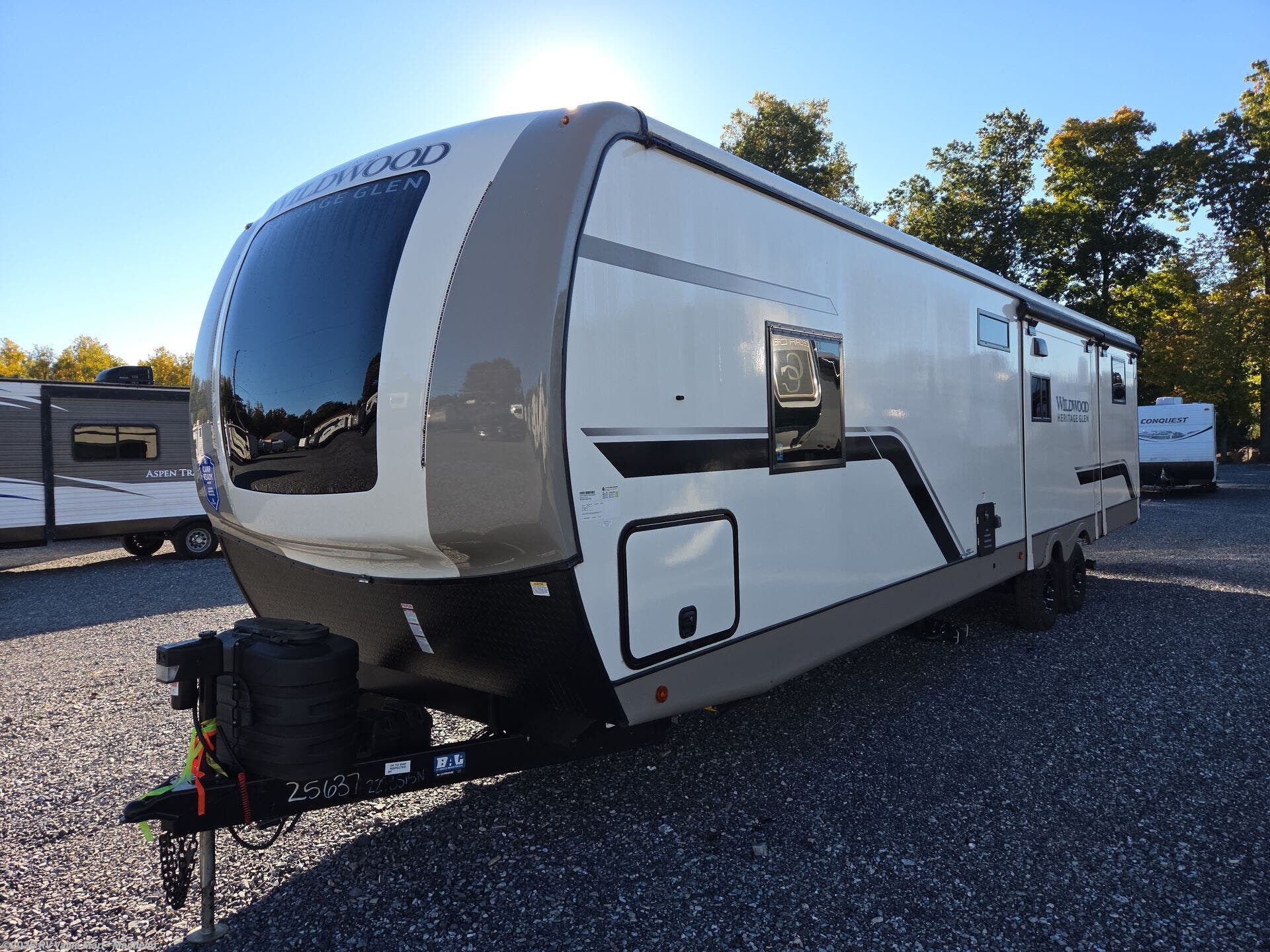 Used 2024 Forest River Heritage Glen 310BHI available in Manheim, Pennsylvania