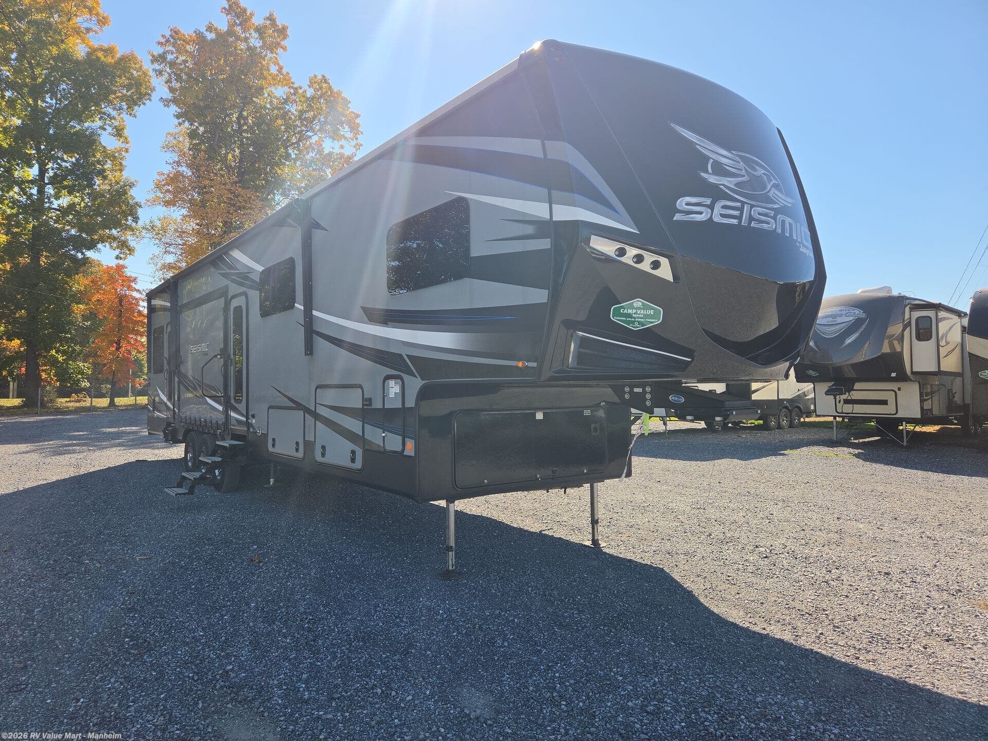 2019 Jayco Seismic 3913 - Used Fifth Wheel For Sale by RV Value Mart - Manheim in Manheim, Pennsylvania