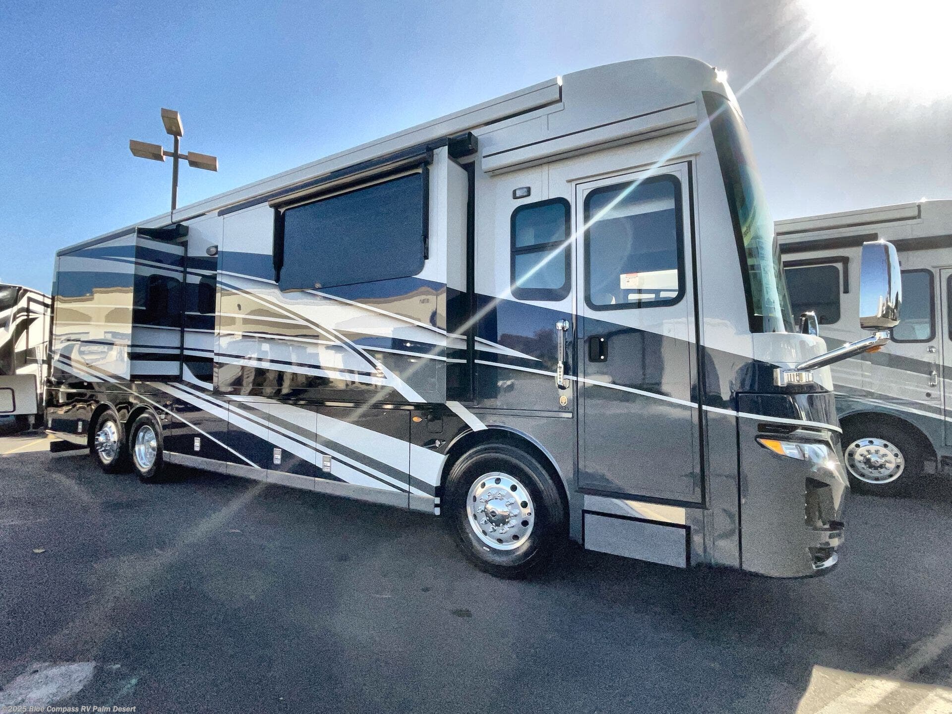 2025 Mountain Aire 3825 by Newmar from Blue Compass RV Palm Desert in Palm Desert, California