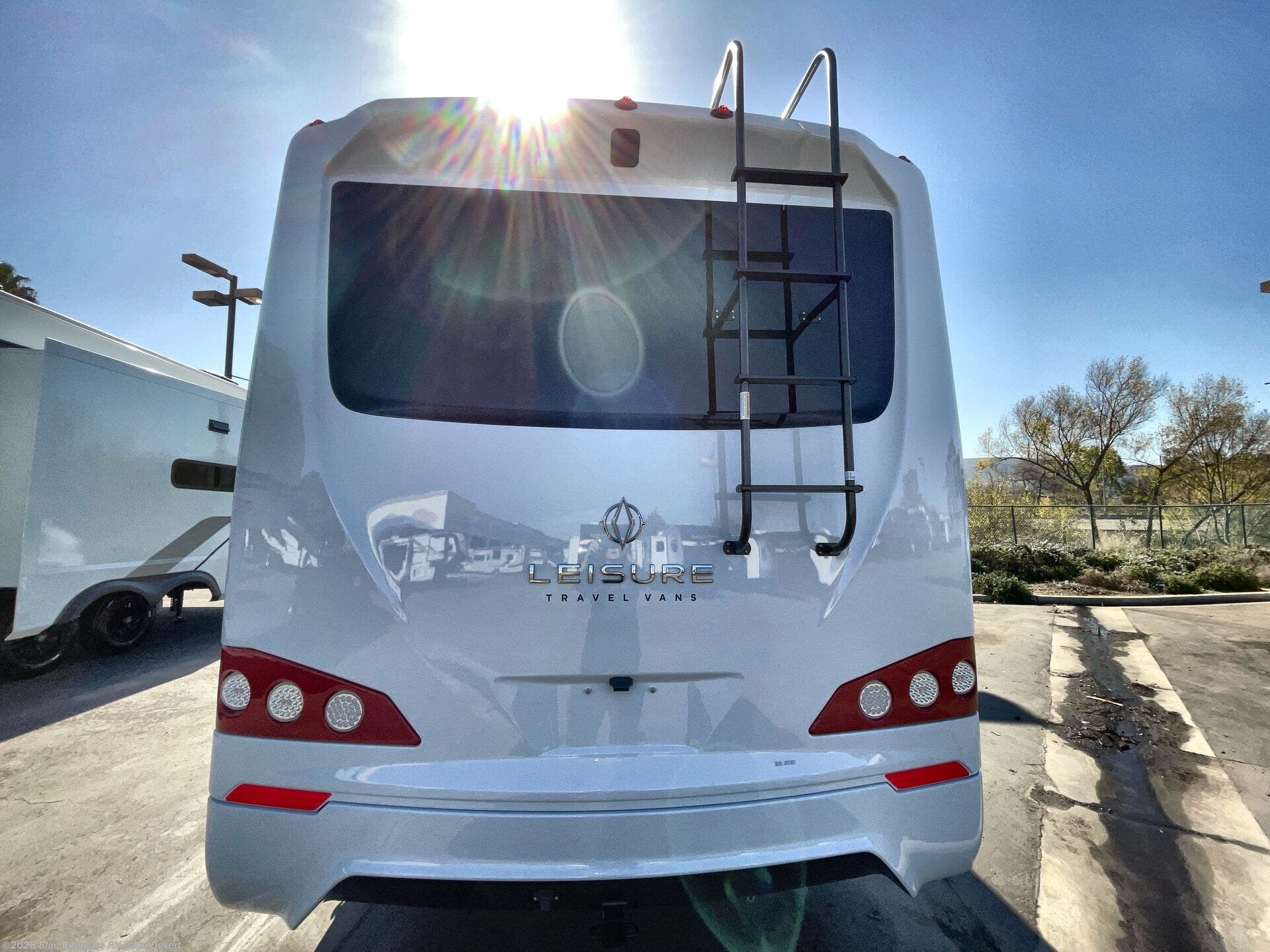 New 2026 Leisure Travel Unity U24CB available in Palm Desert, California