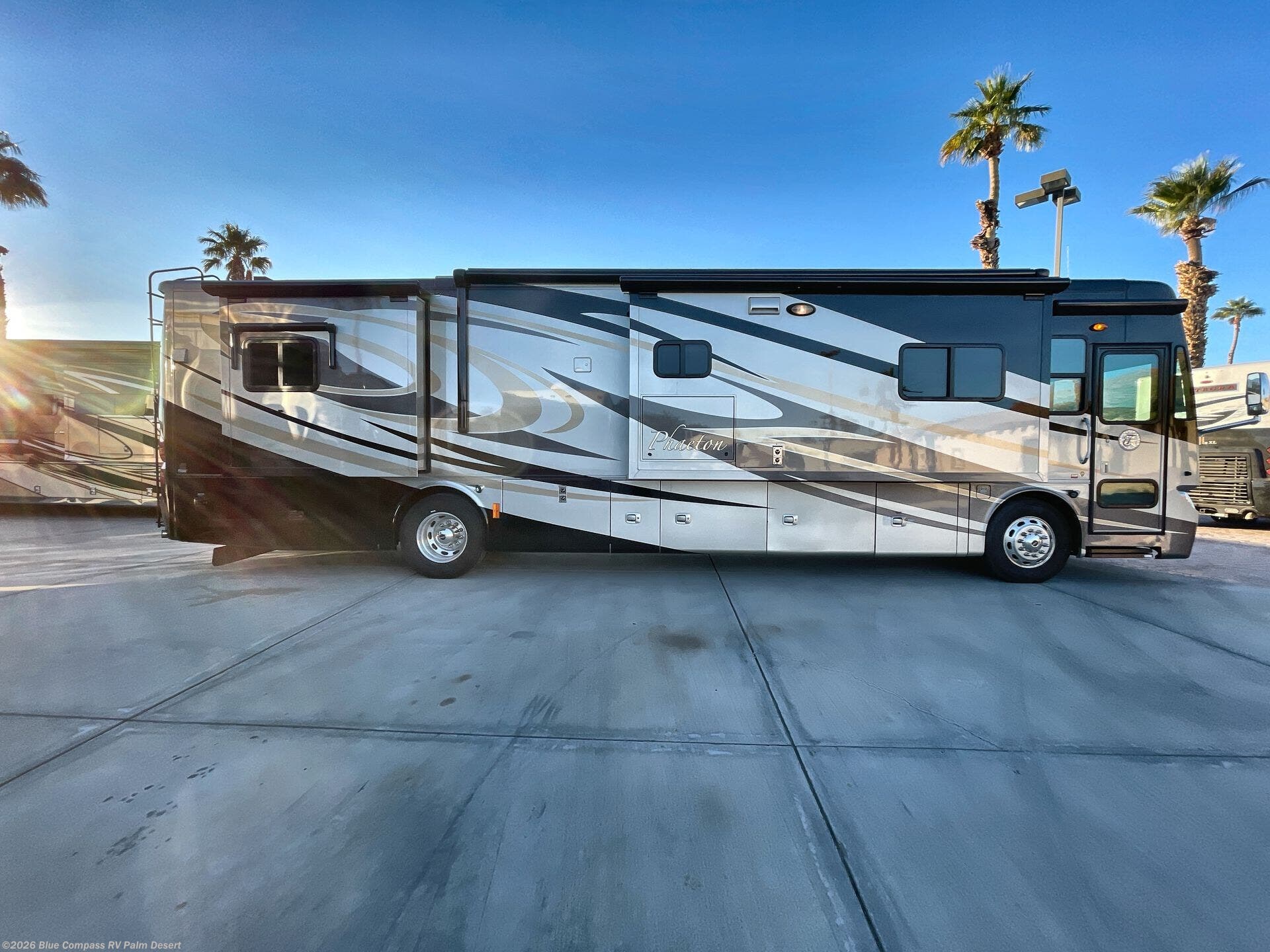 2011 Phaeton 40 QSH by Tiffin from Blue Compass RV Palm Desert in Palm Desert, California