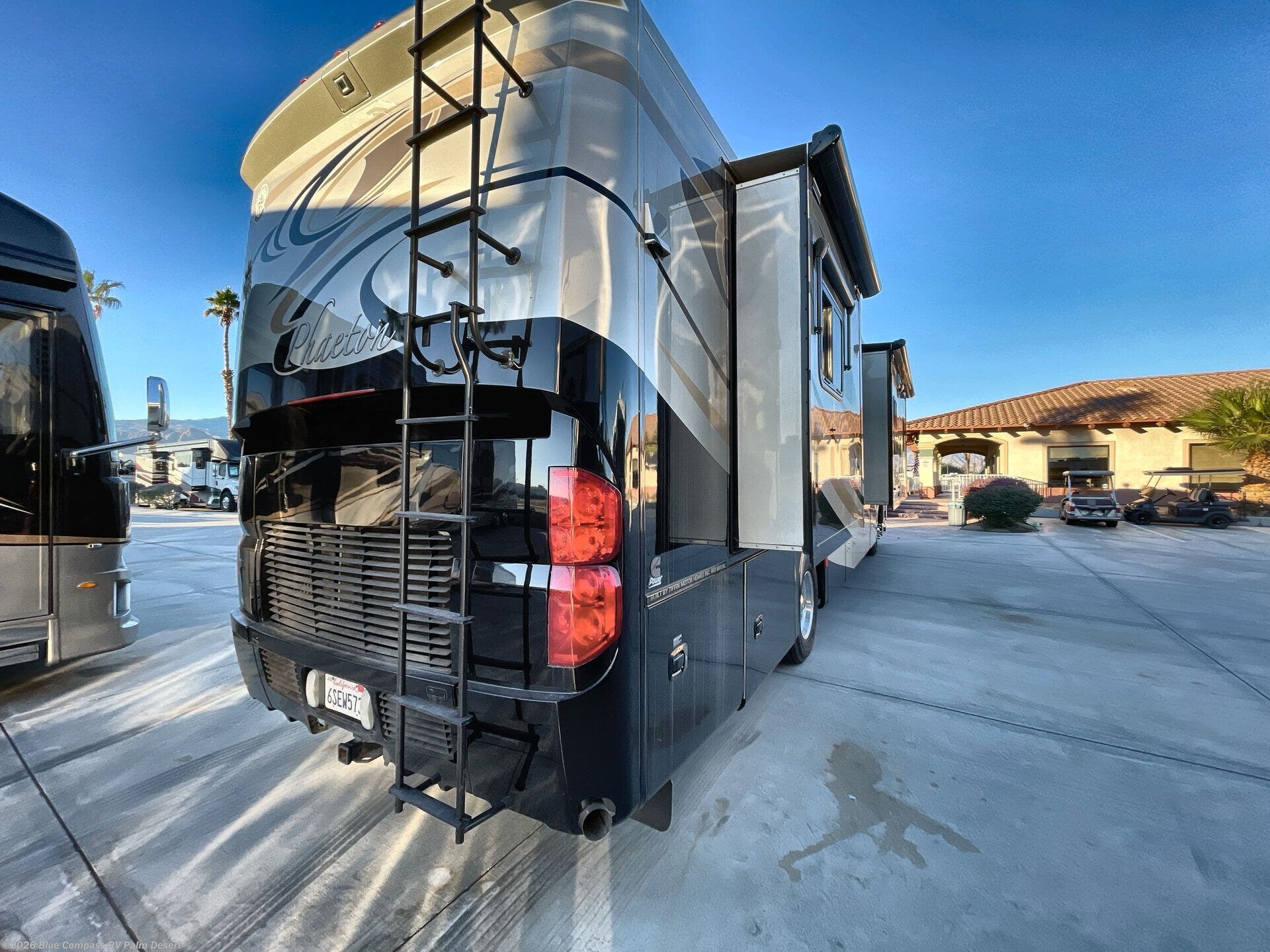 2011 Tiffin Phaeton 40 QSH - Used Class A For Sale by Blue Compass RV Palm Desert in Palm Desert, California