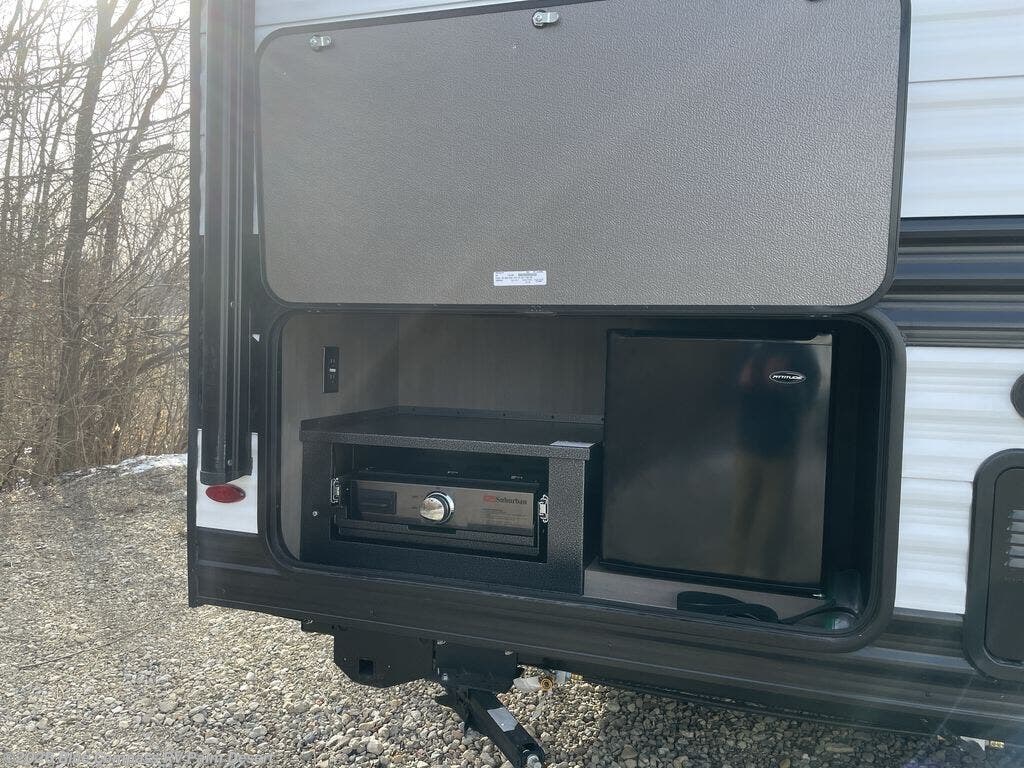 Used 2025 Grand Design Transcend One 161BH available in Palm Desert, California