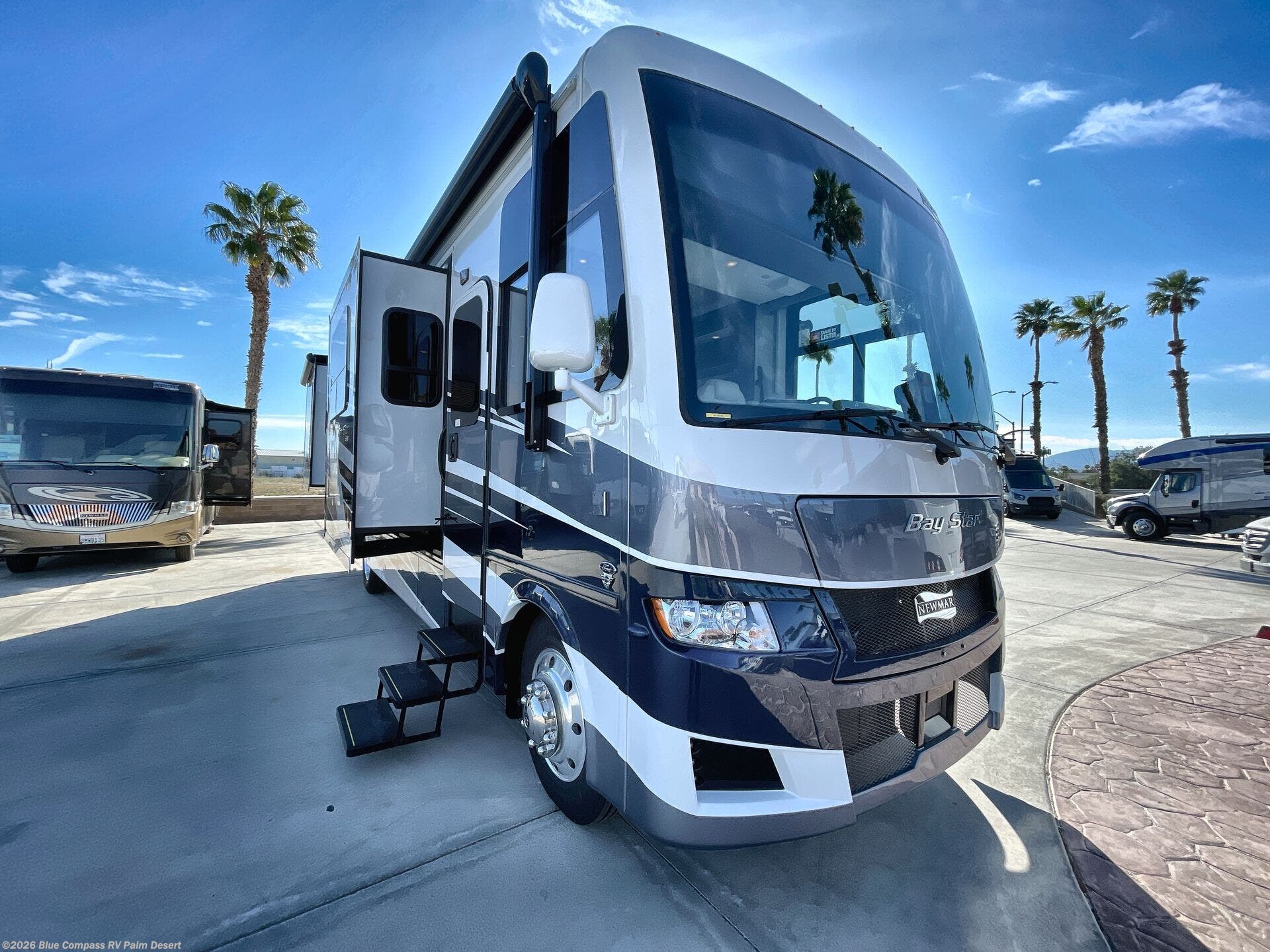 New 2026 Newmar Bay Star 3225 available in Palm Desert, California