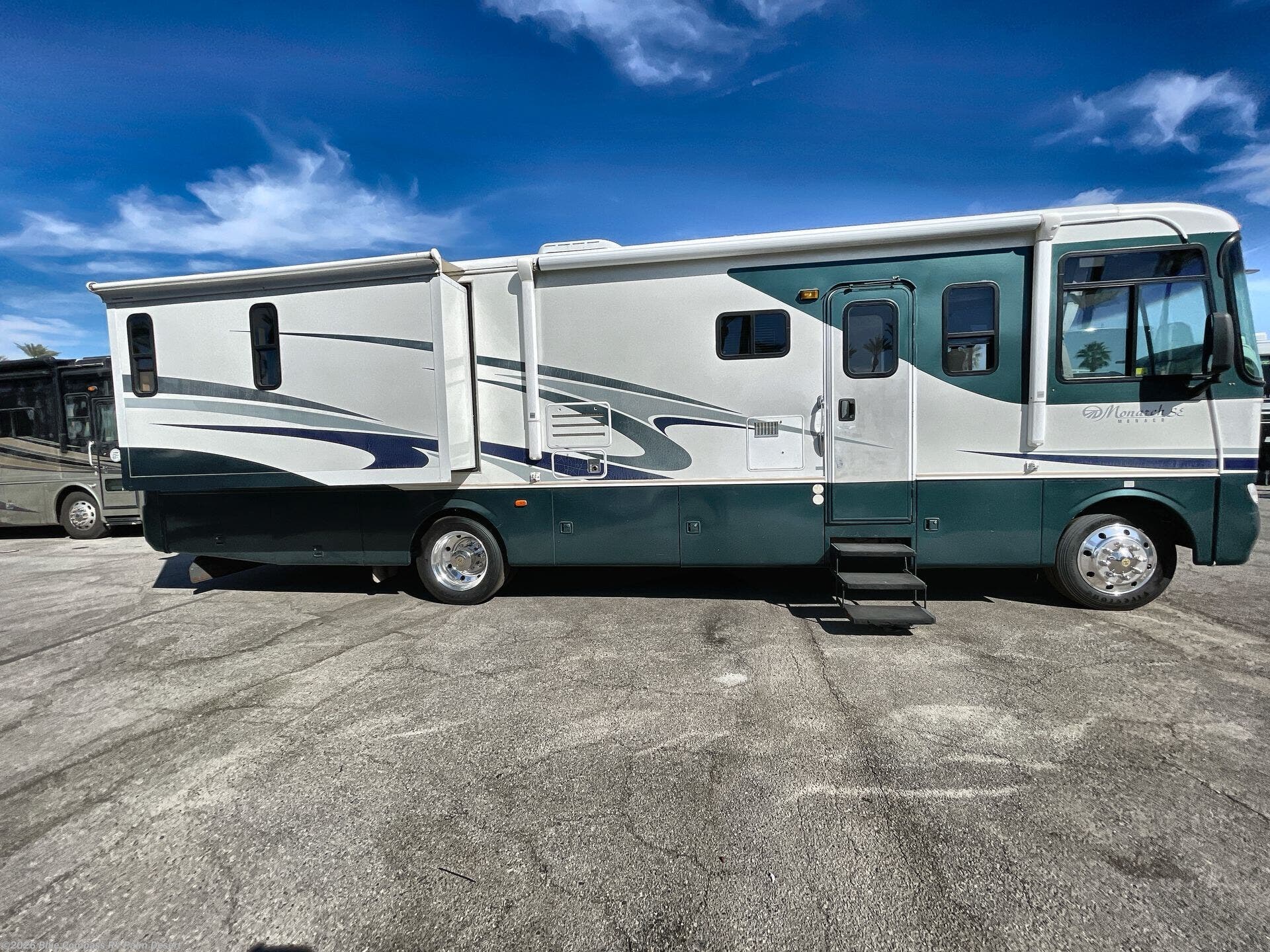 2005 Monarch SE 34SBD by Monaco RV from Blue Compass RV Palm Desert in Palm Desert, California