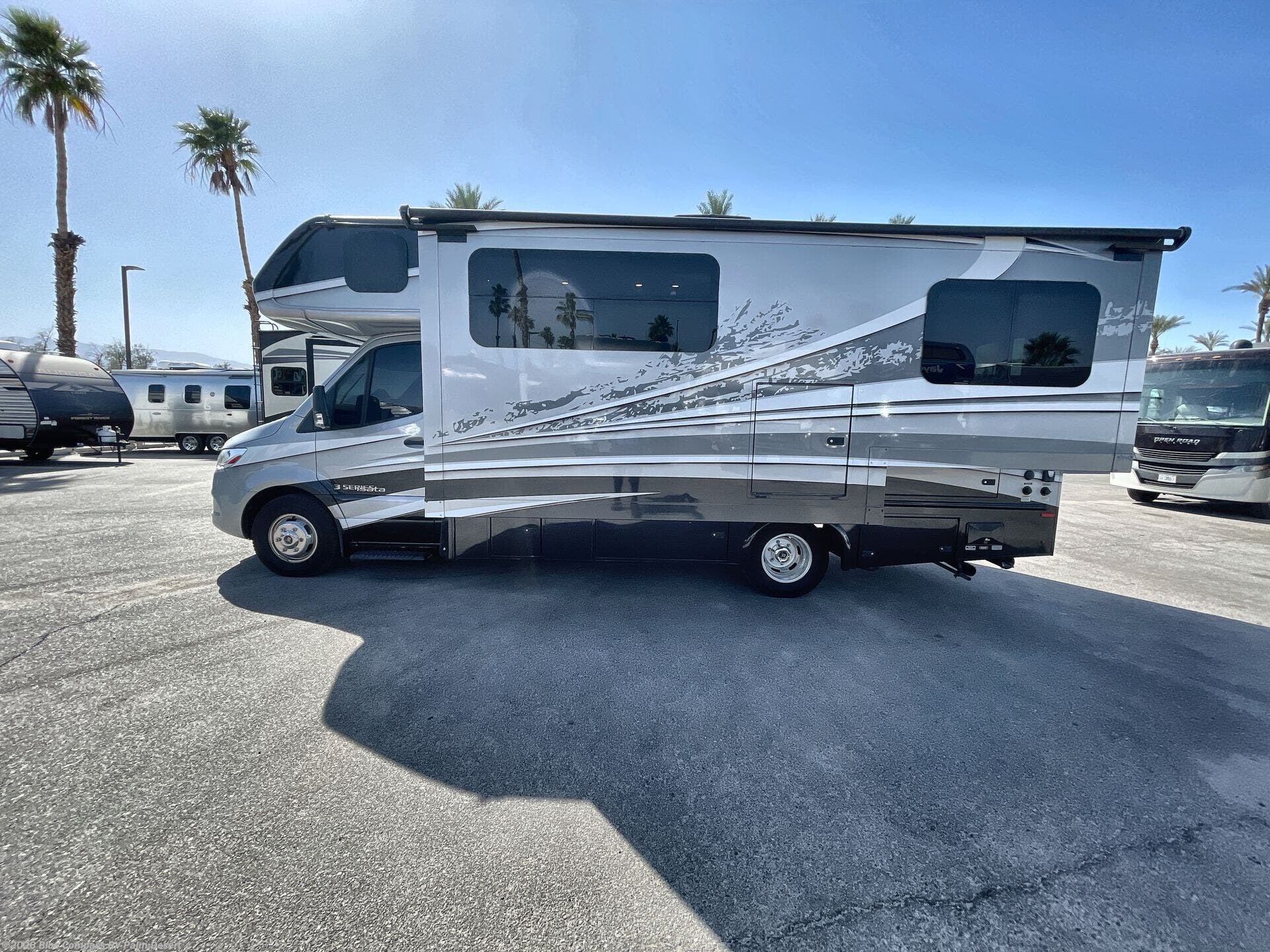 2020 isata 3 24FW by Dynamax Corp from Blue Compass RV Palm Desert in Palm Desert, California