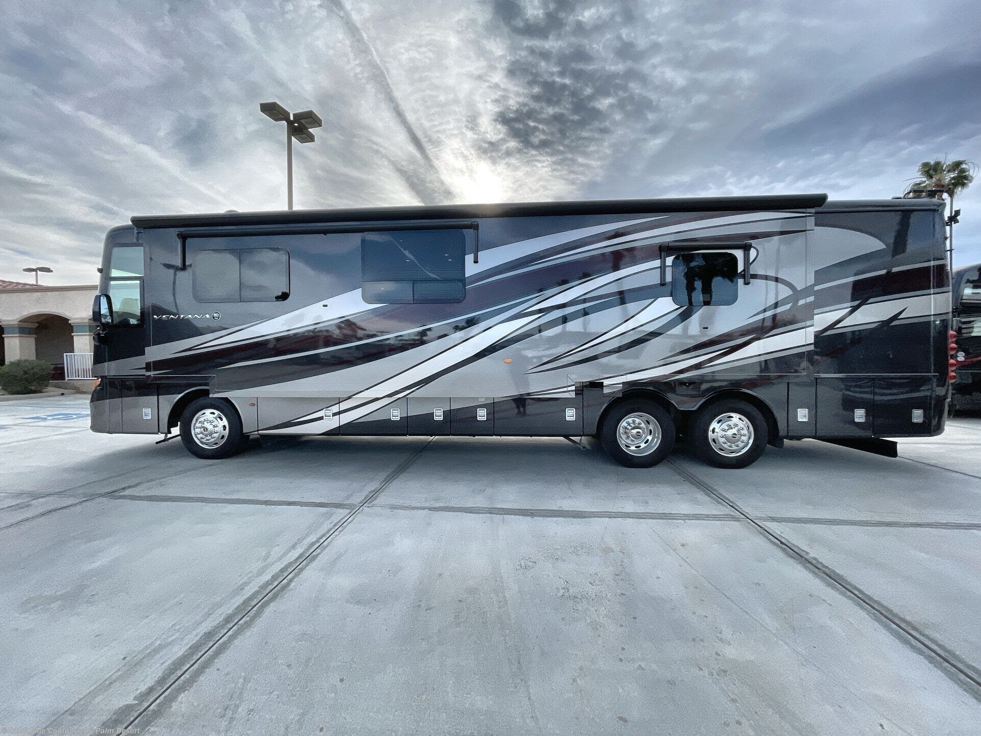 Used 2018 Newmar Ventana 4037 available in Palm Desert, California