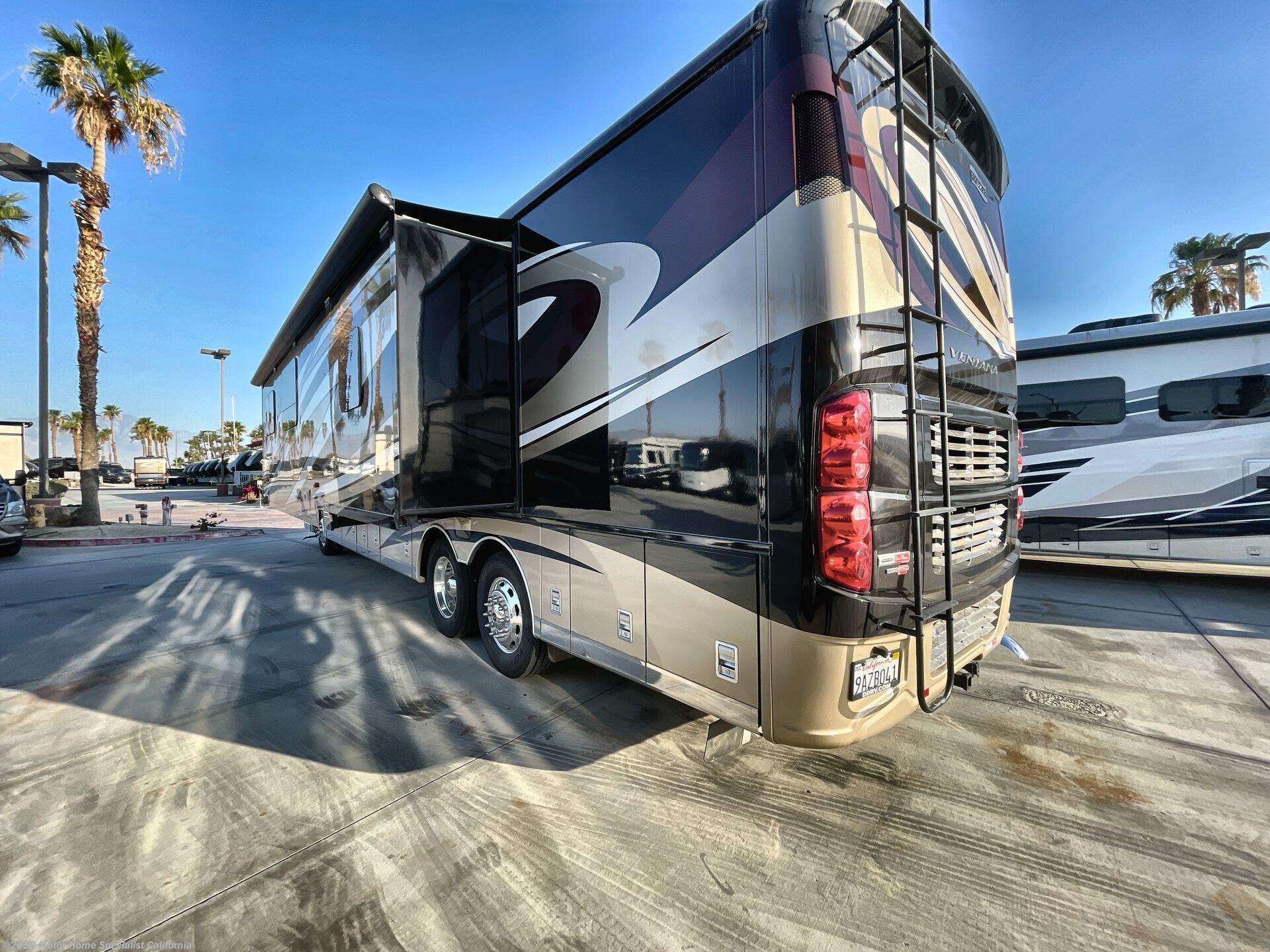 2017 Ventana 4037 by Newmar from Motor Home Specialist California in Palm Desert, California