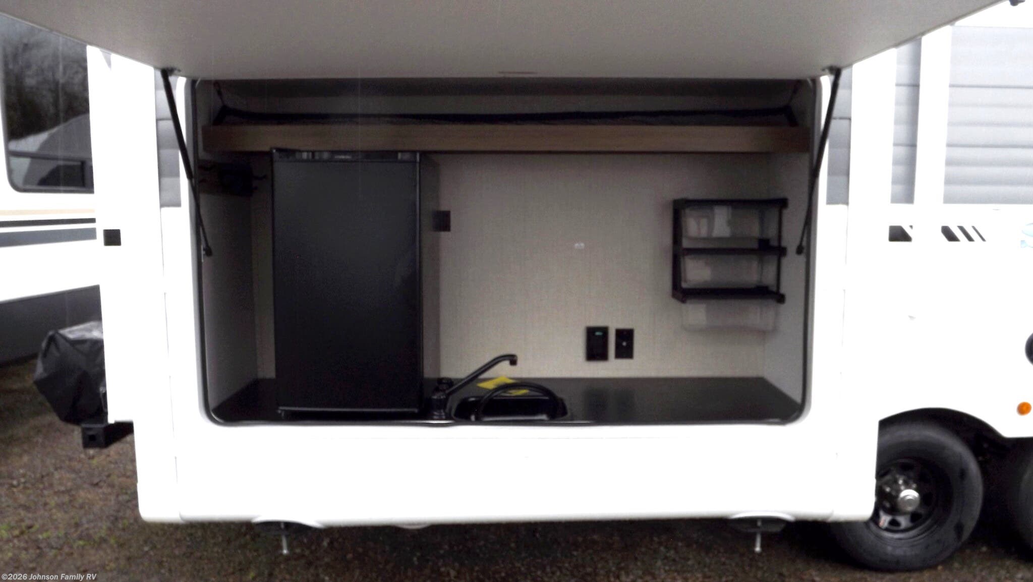 2025 Salem 31KQBTS by Forest River from Johnson Family RV in Woodlawn, Virginia