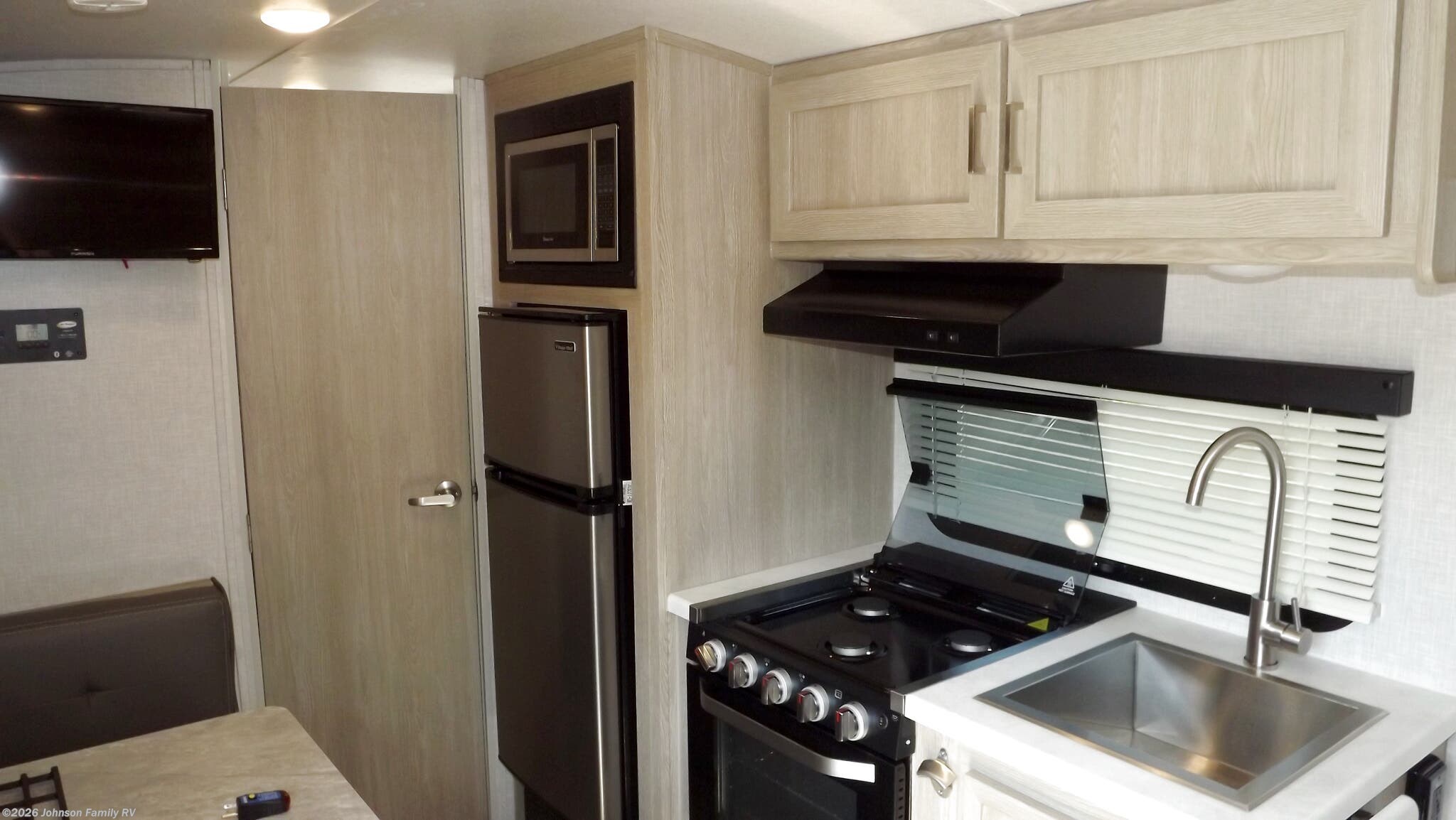 2022 Flagstaff E-Pro E19FD by Forest River from Johnson Family RV in Woodlawn, Virginia