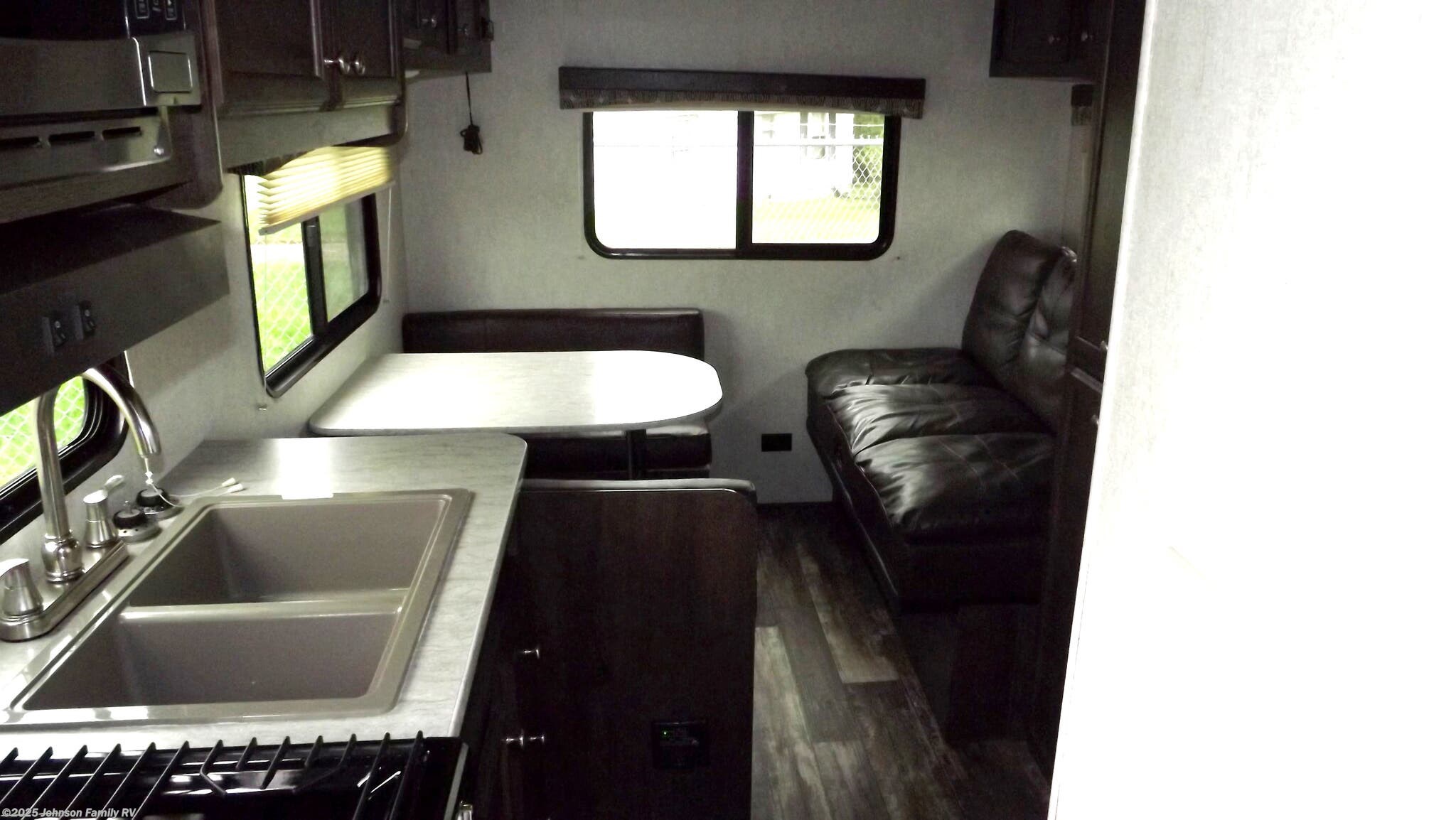 Used 2019 Starcraft Autumn Ridge Outfitter 21FB available in Woodlawn, Virginia