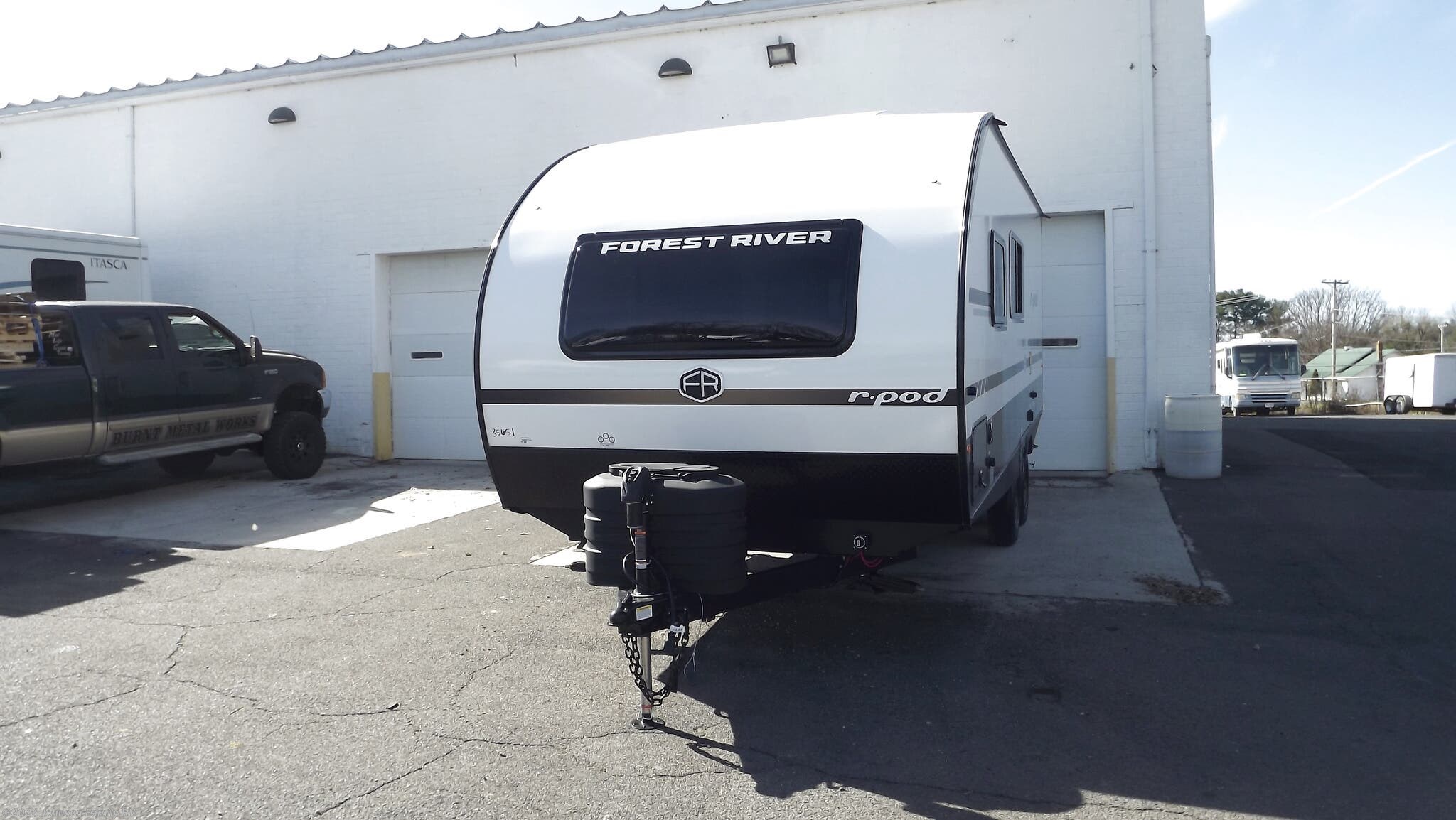 2026 Forest River R-Pod RP-197 - New Travel Trailer for sale by Johnson Family RV in Woodlawn, Virginia