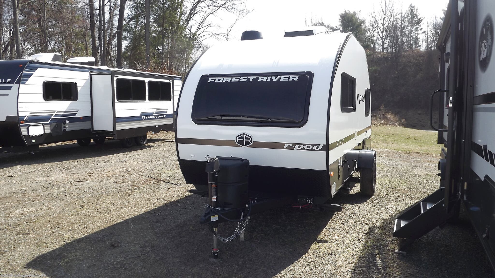 2026 Forest River R-Pod RP-171 - New Travel Trailer for sale by Johnson Family RV in Woodlawn, Virginia