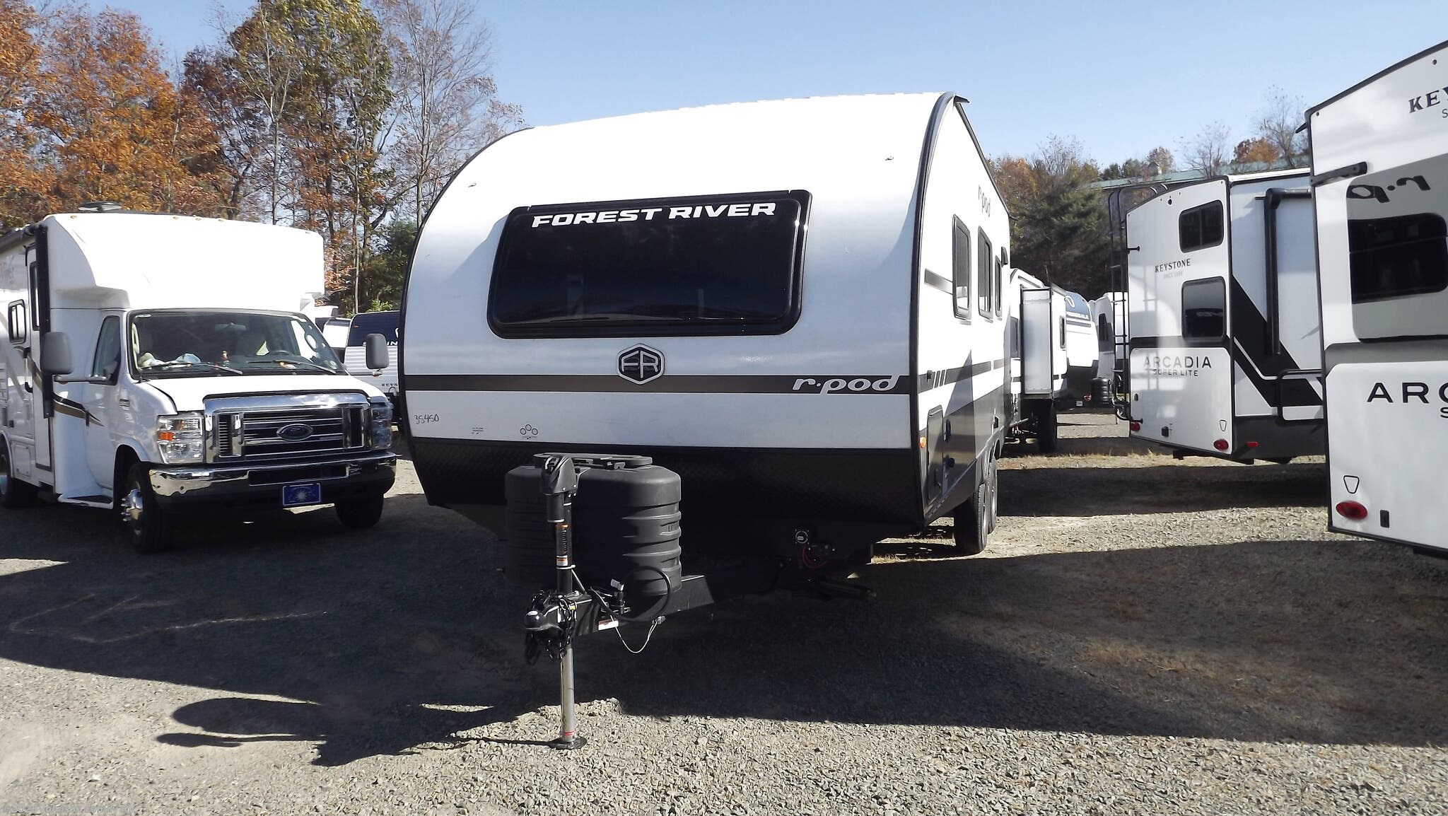 2026 Forest River R-Pod RP-207 - New Travel Trailer For Sale by Johnson Family RV in Woodlawn, Virginia features Water Heater, Refrigerator, Shower, Solar Panel, Inverter