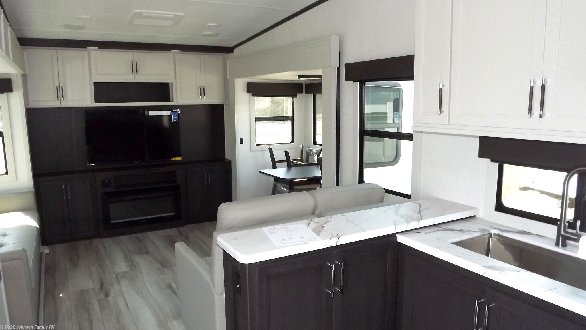 2026 Arcadia Super Lite 294SLRD by Keystone from Johnson Family RV in Woodlawn, Virginia