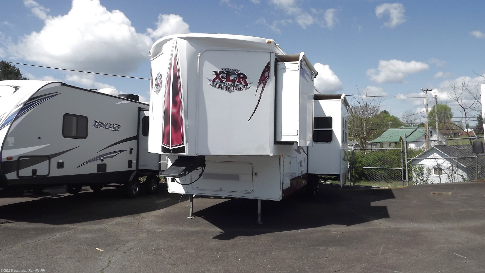 2010 Forest River XLR Lite 305V10 - Used Toy Hauler for sale by Johnson Family RV in Woodlawn, Virginia