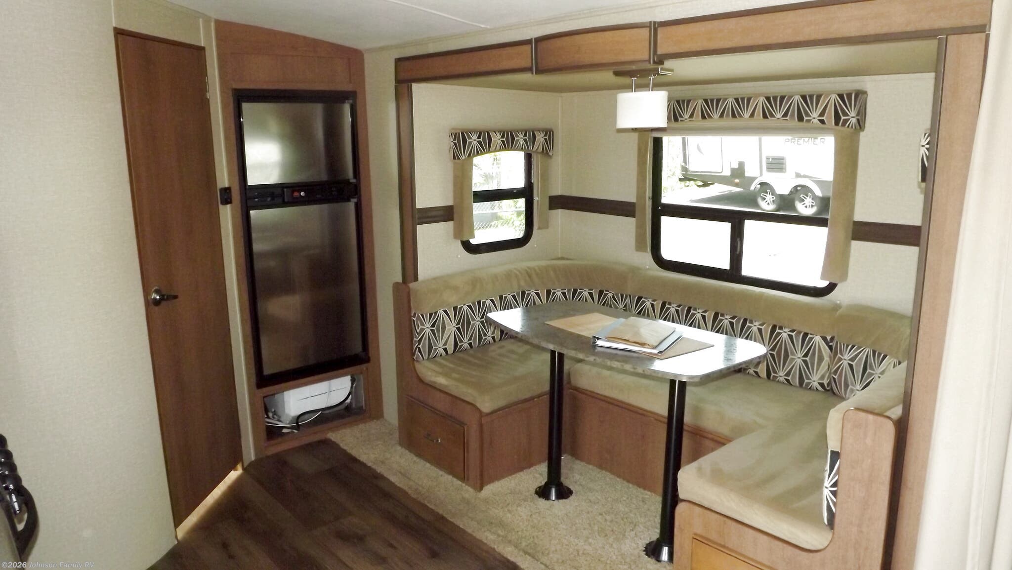 2014 Fun Finder 210UDS by Cruiser RV from Johnson Family RV in Woodlawn, Virginia