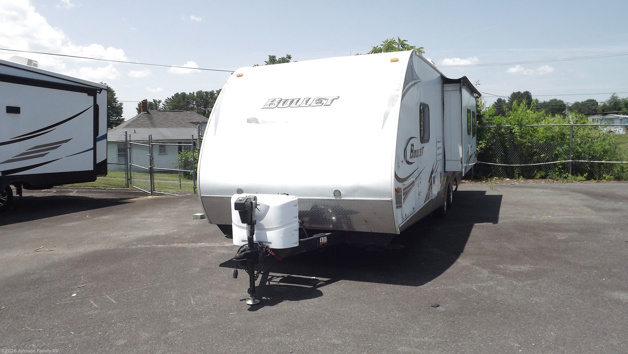 2010 Keystone Bullet 278RLS - Used Travel Trailer for sale by Johnson Family RV in Woodlawn, Virginia