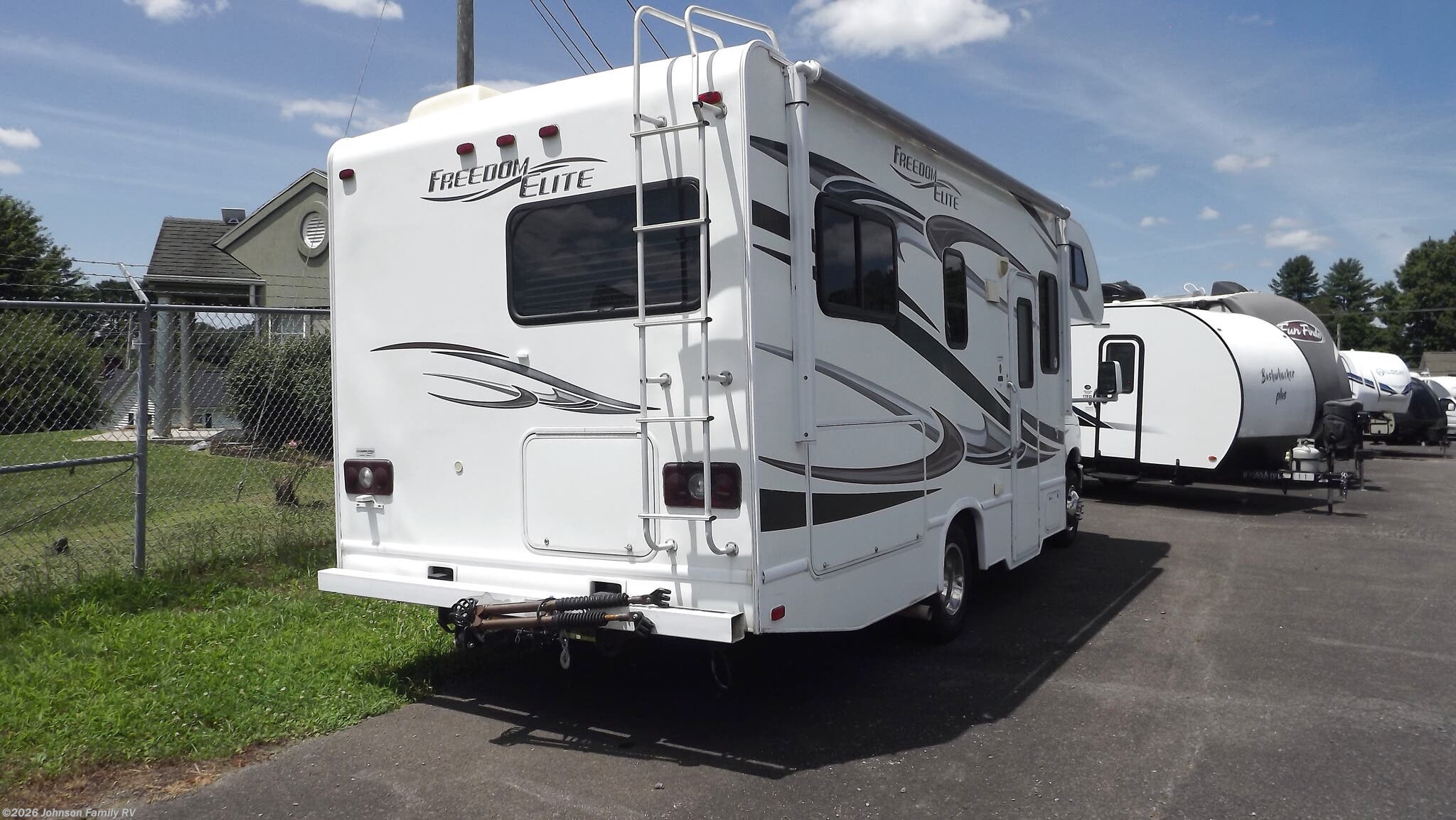 Used 2012 Keystone Freedom Elite 23U available in Woodlawn, Virginia