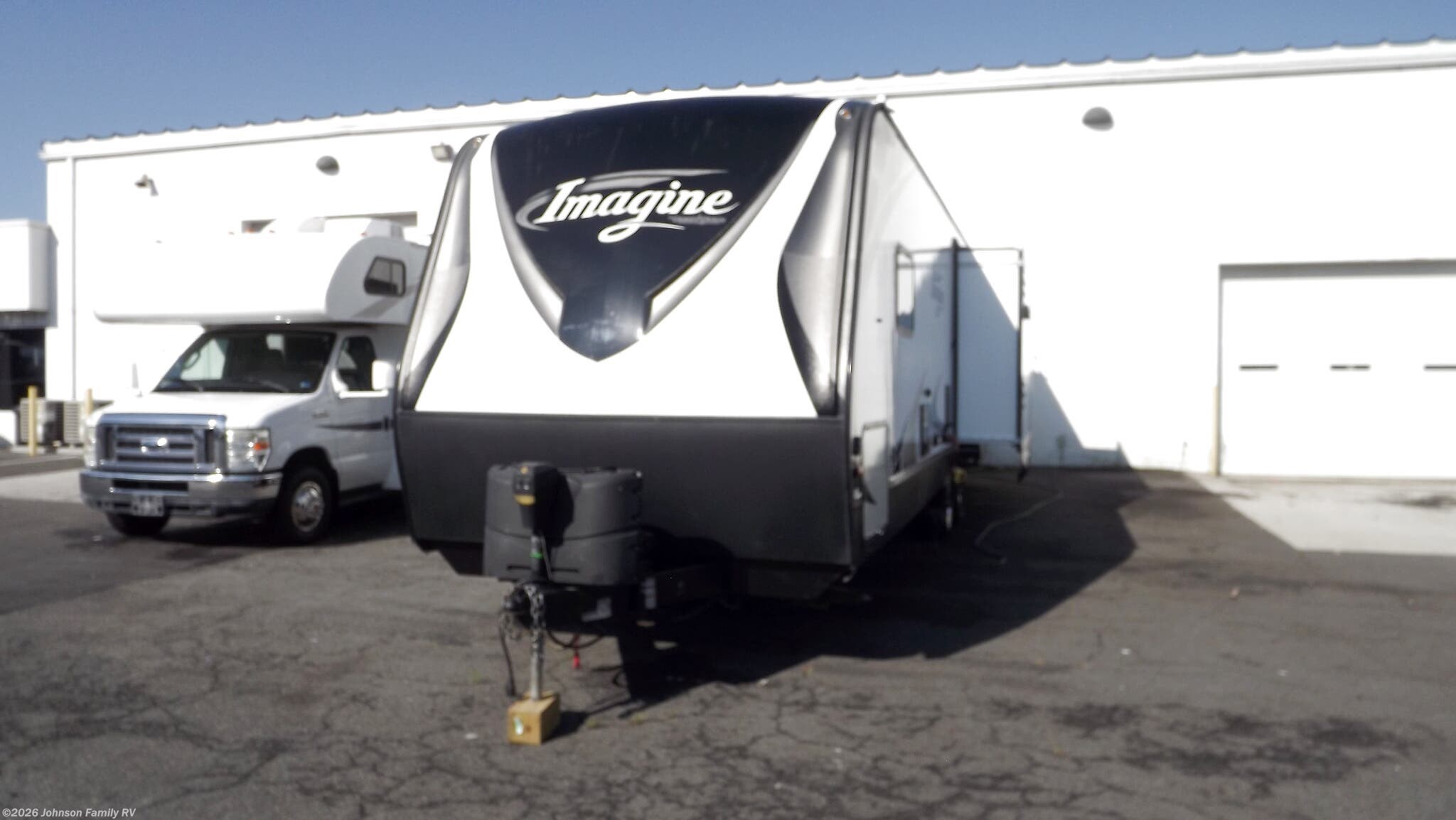 2018 Grand Design Imagine 2970RL - Used Travel Trailer For Sale by Johnson Family RV in Woodlawn, Virginia features Black Tank Flush, 50 Amp Service, Refrigerator, Insulated, Skylight
