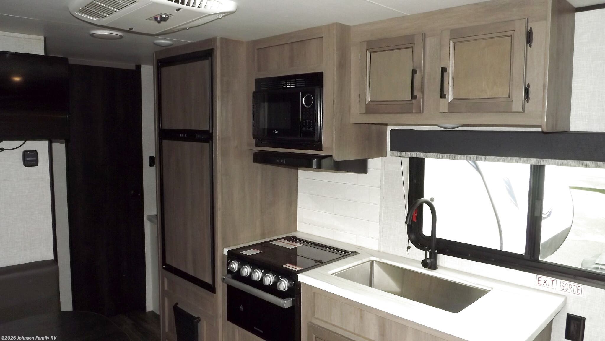 2023 Autumn Ridge 20MB by Starcraft from Johnson Family RV in Woodlawn, Virginia