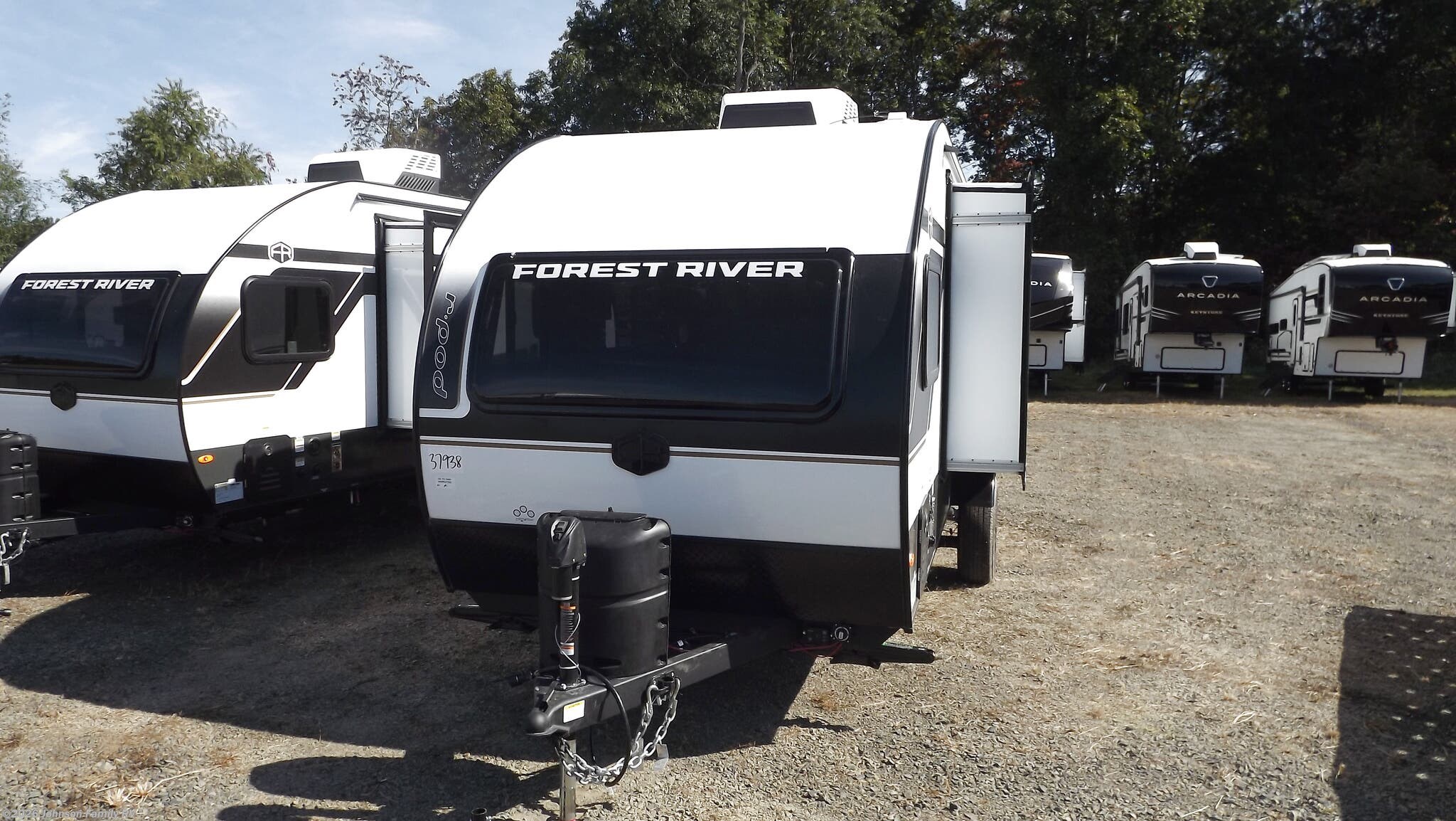 2027 Forest River R-Pod RP-180 - New Travel Trailer For Sale by Johnson Family RV in Woodlawn, Virginia features Power Awning, Refrigerator, Solar Panel, Inverter, Azdel Composite Panels