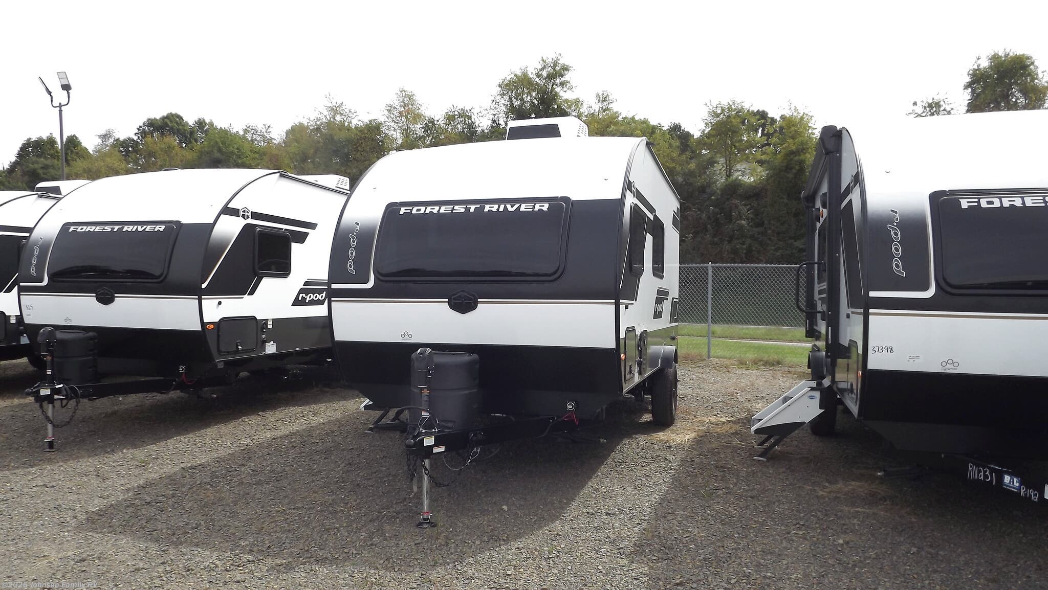 2027 Forest River R-Pod RP-194 - New Travel Trailer For Sale by Johnson Family RV in Woodlawn, Virginia features Power Awning, Refrigerator, Solar Panel, TV, Microwave