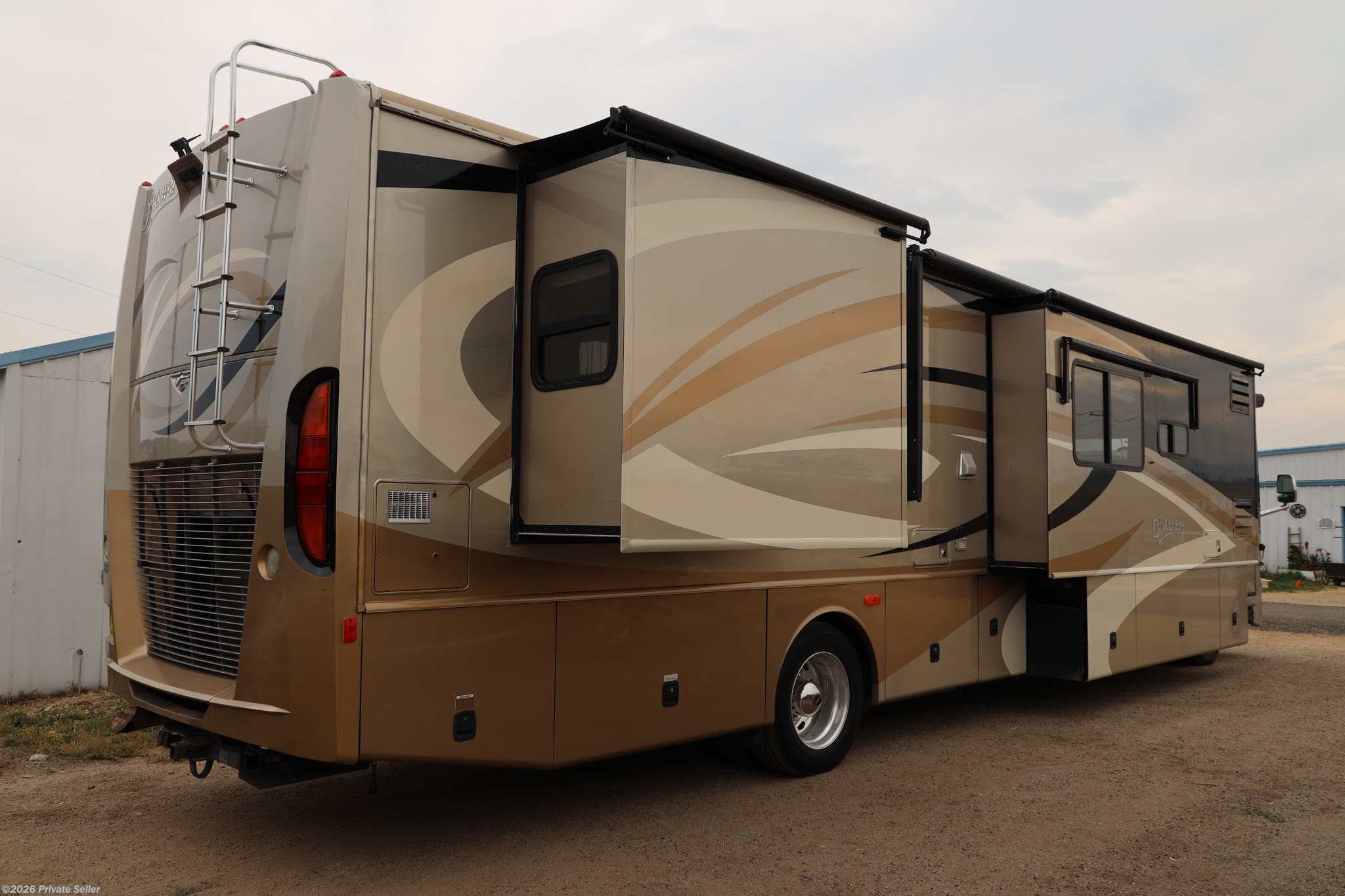 2008 Fleetwood Discovery 40X RV for Sale in Castle Rock, CO 80108