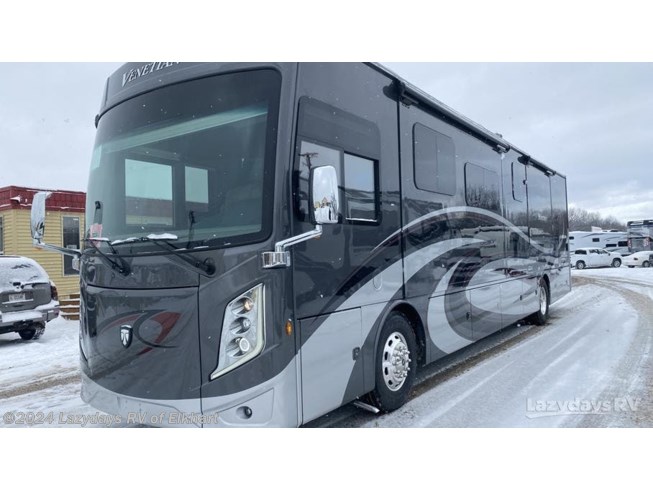 2022 Venetian R40 by Thor Motor Coach from Lazydays RV of Elkhart in Elkhart, Indiana