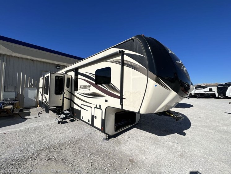 Used 2017 Keystone Alpine 3500RL available in Grain Valley, Missouri