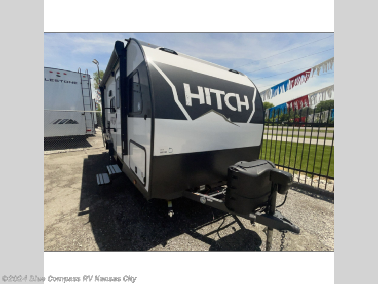 Used 2022 Cruiser RV Hitch 18BHS available in Grain Valley, Missouri