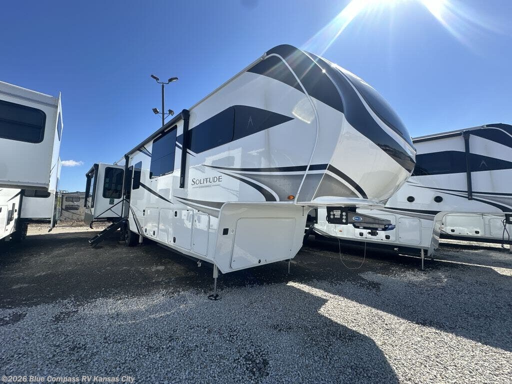 2025 Solitude 388MBS by Grand Design from Blue Compass RV Kansas City in Grain Valley, Missouri