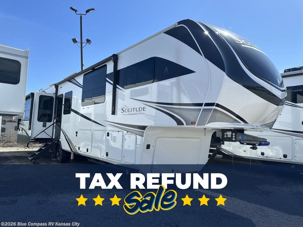 2025 Grand Design Solitude 388MBS - New Fifth Wheel For Sale by Blue Compass RV Kansas City in Grain Valley, Missouri features Slideout