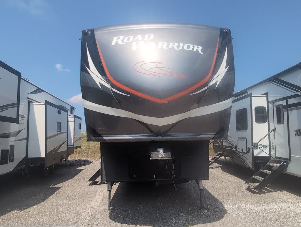 Used 2019 Heartland Road Warrior 429 available in Grain Valley, Missouri