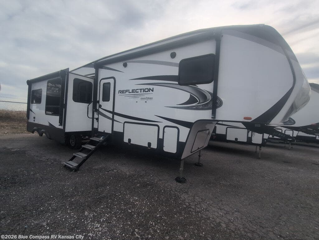 2022 Grand Design Reflection 150 Series 311 - Used Fifth Wheel For Sale by Blue Compass RV Kansas City in Grain Valley, Missouri