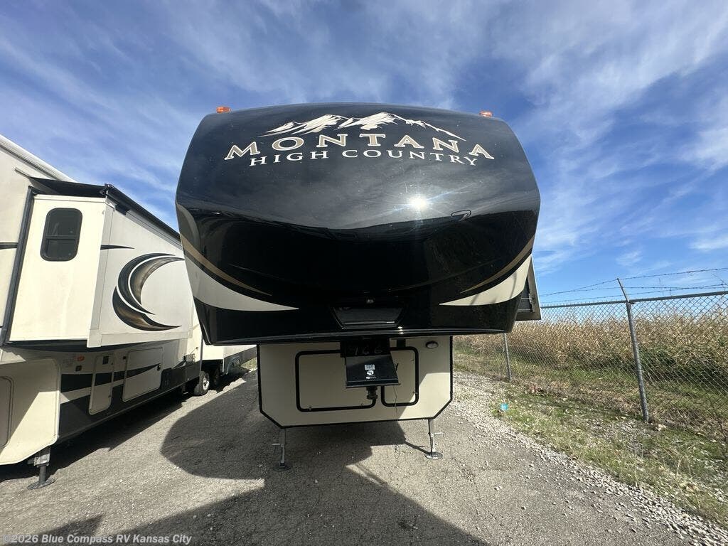 2017 Montana 353RL by Keystone from Blue Compass RV Kansas City in Grain Valley, Missouri