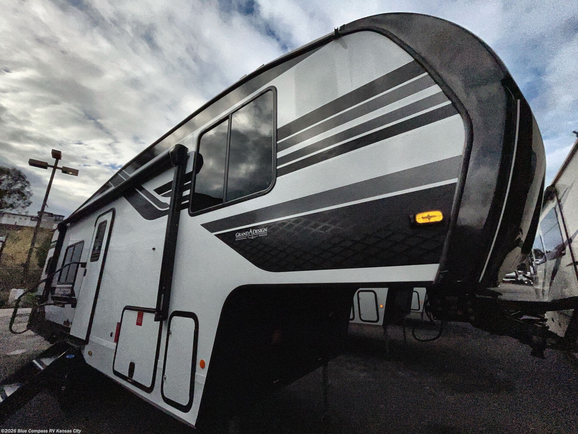 2026 Reflection 150 Series 250ML by Grand Design from Blue Compass RV Kansas City in Grain Valley, Missouri