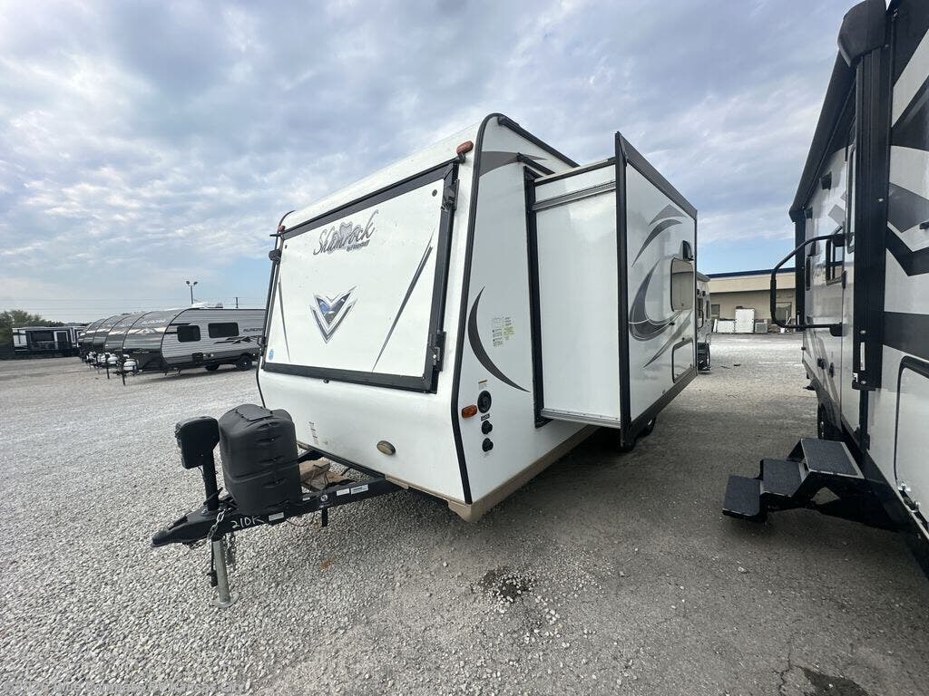Used 2017 Forest River Shamrock 21DK available in Grain Valley, Missouri